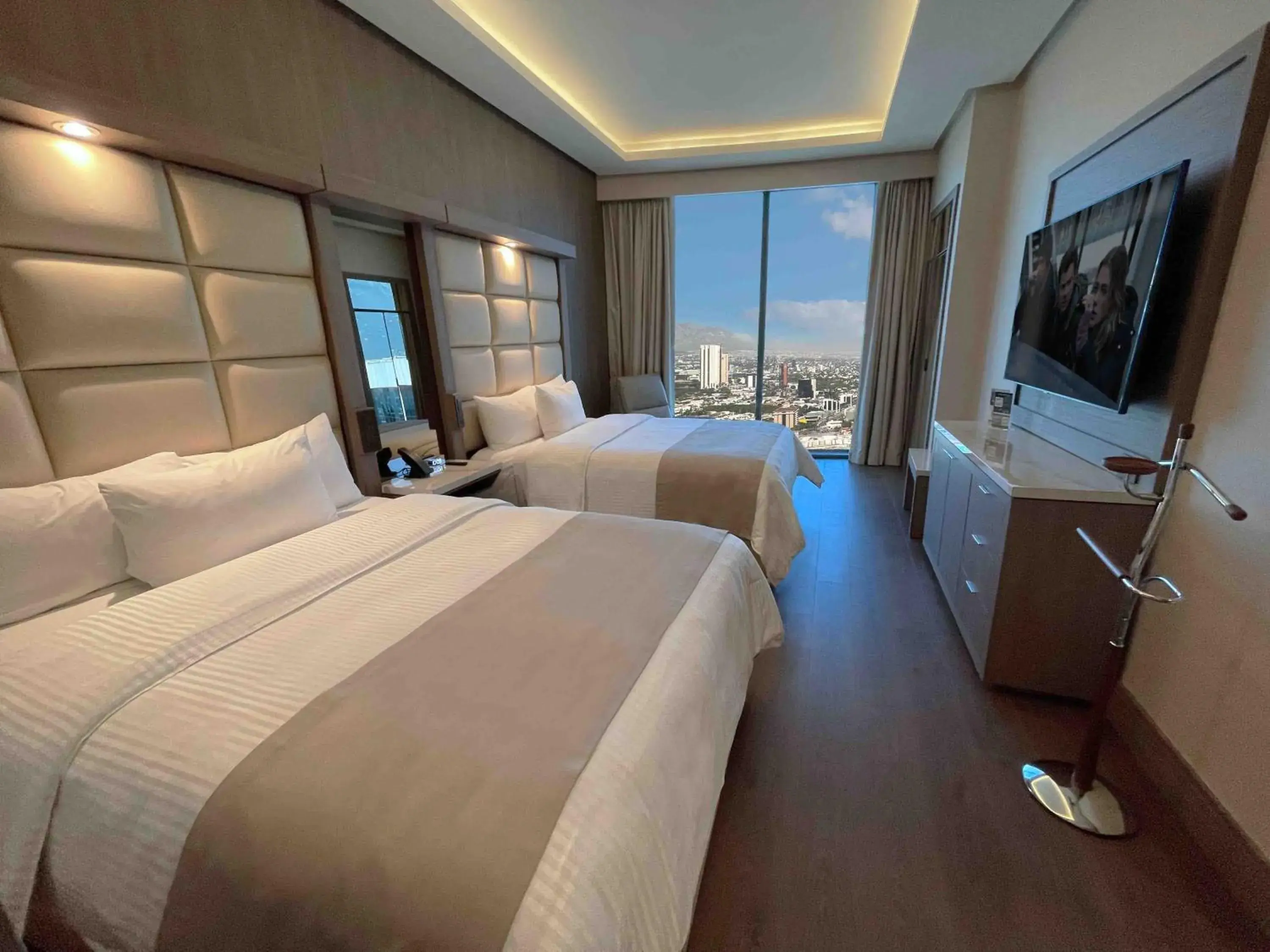 Photo of the whole room, Bed in Safi Royal Luxury Metropolitan Photo of the whole room, Bed in Safi Royal Luxury Metropolitan