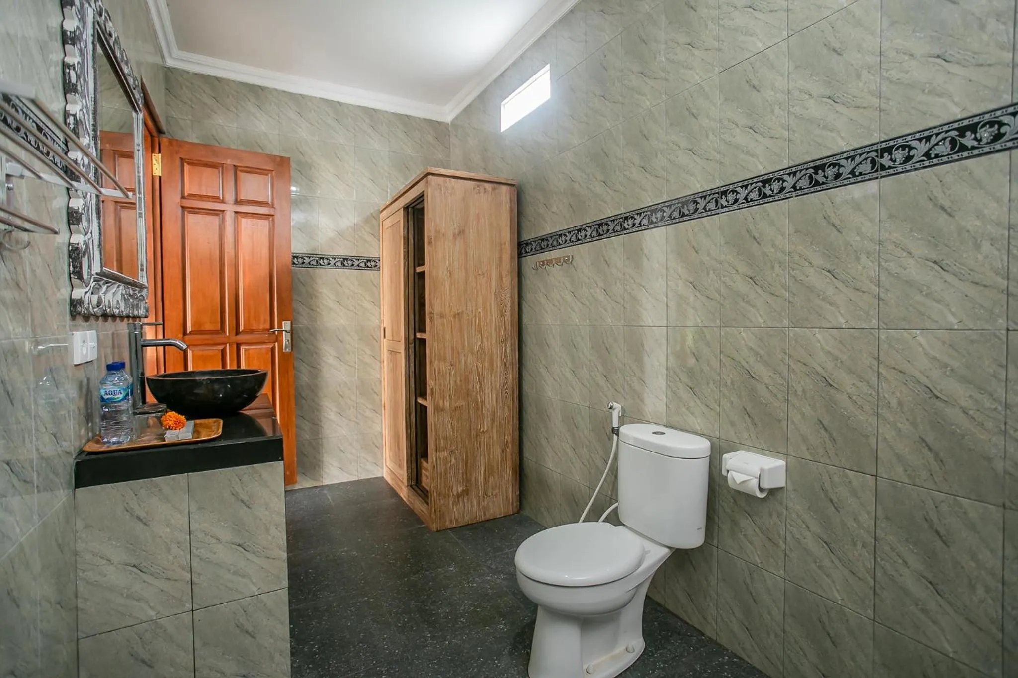 Bathroom in Pundi Kaya
