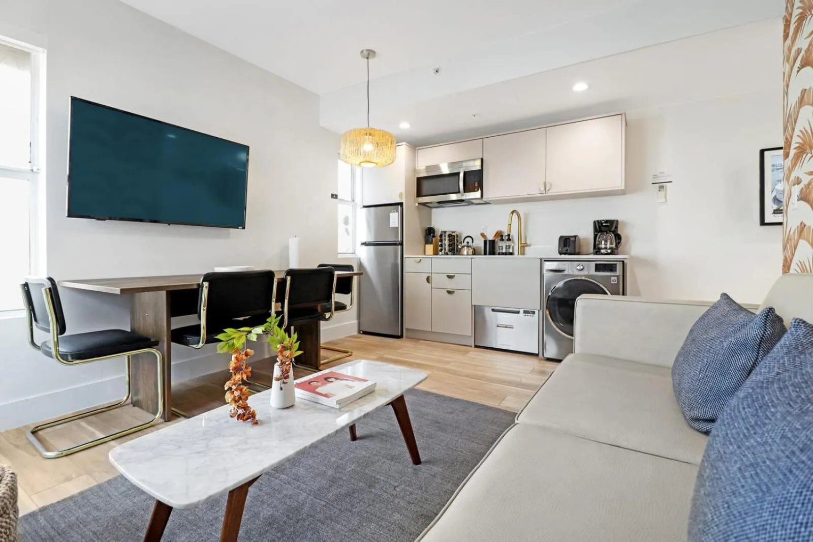 Roami at The Carmela