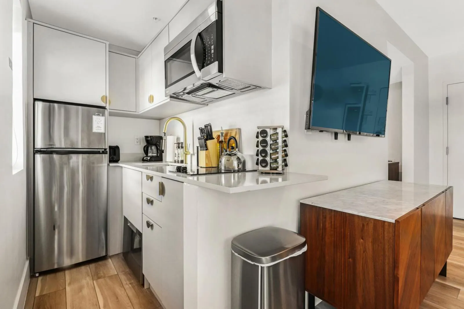 Roami at The Carmela