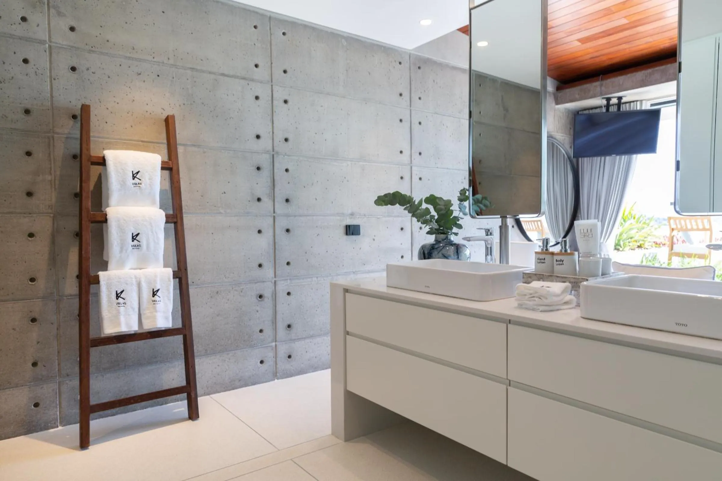 Shower in Kerem Luxury Beachfront Villas