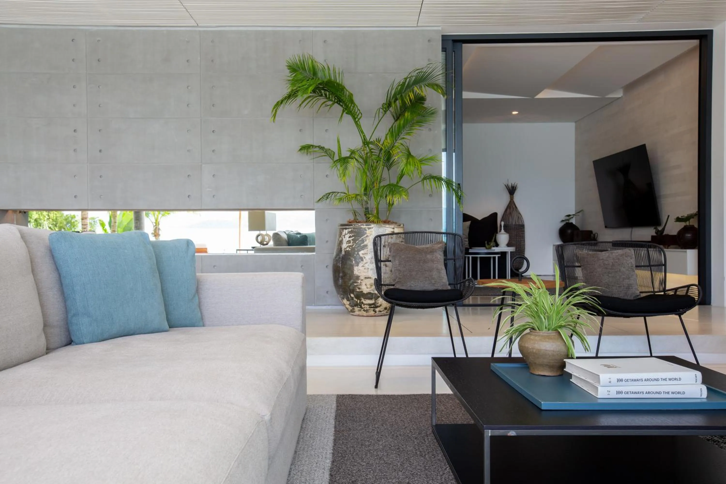 TV and multimedia in Kerem Luxury Beachfront Villas