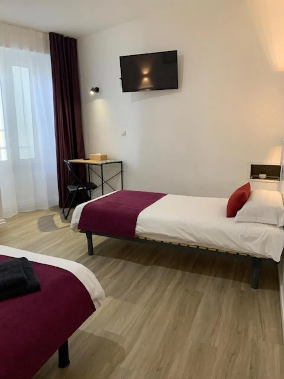 Bedroom, Bed in Hôtel Restaurant de l'Union