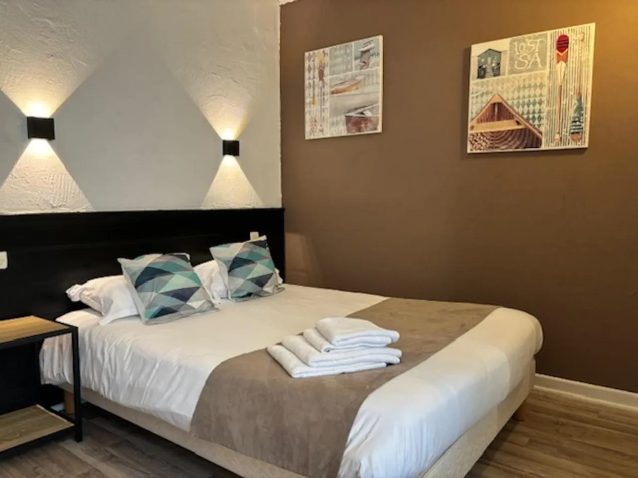 Bedroom, Bed in Hôtel Restaurant de l'Union