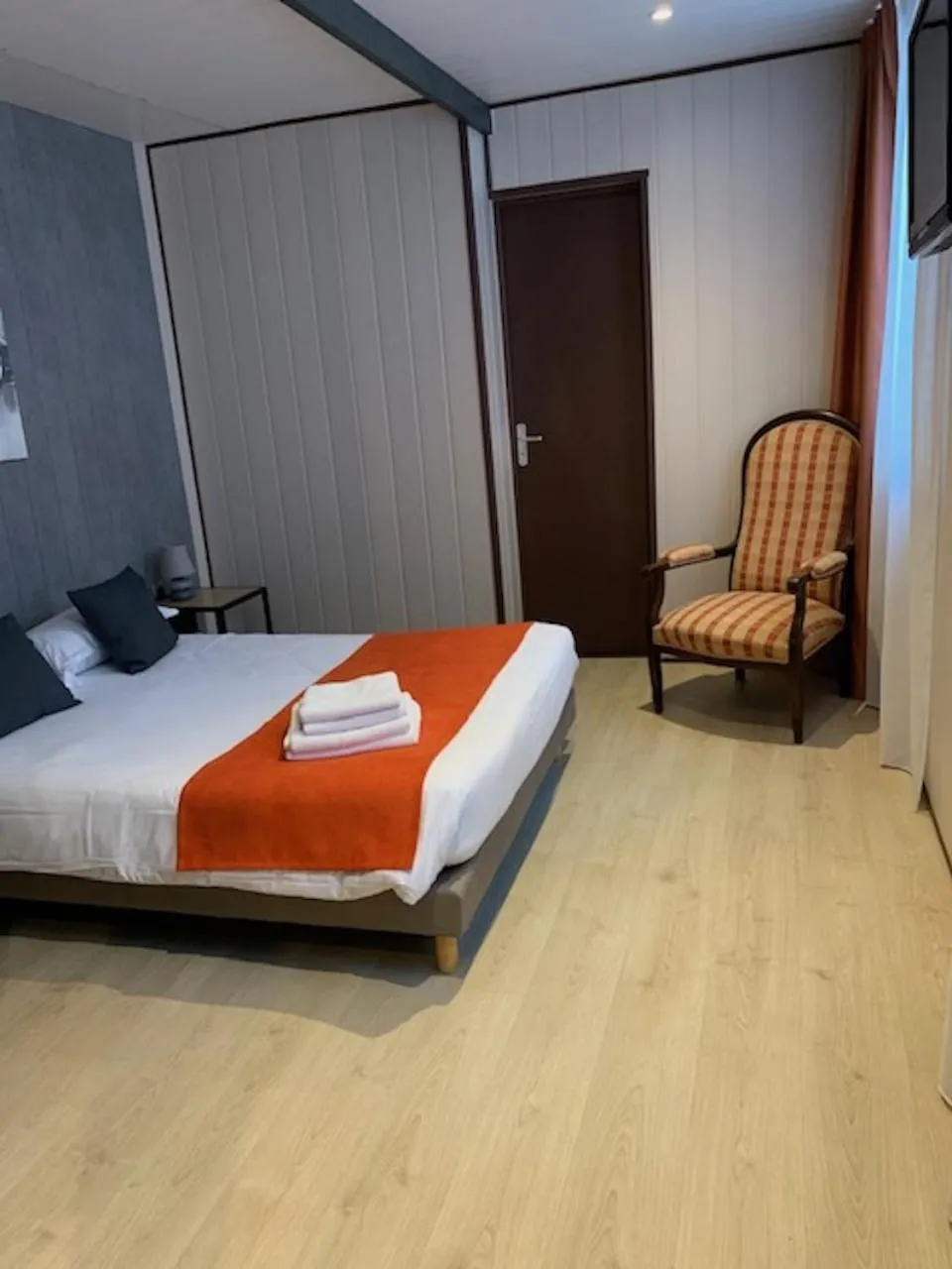 Bedroom, Bed in Hôtel Restaurant de l'Union