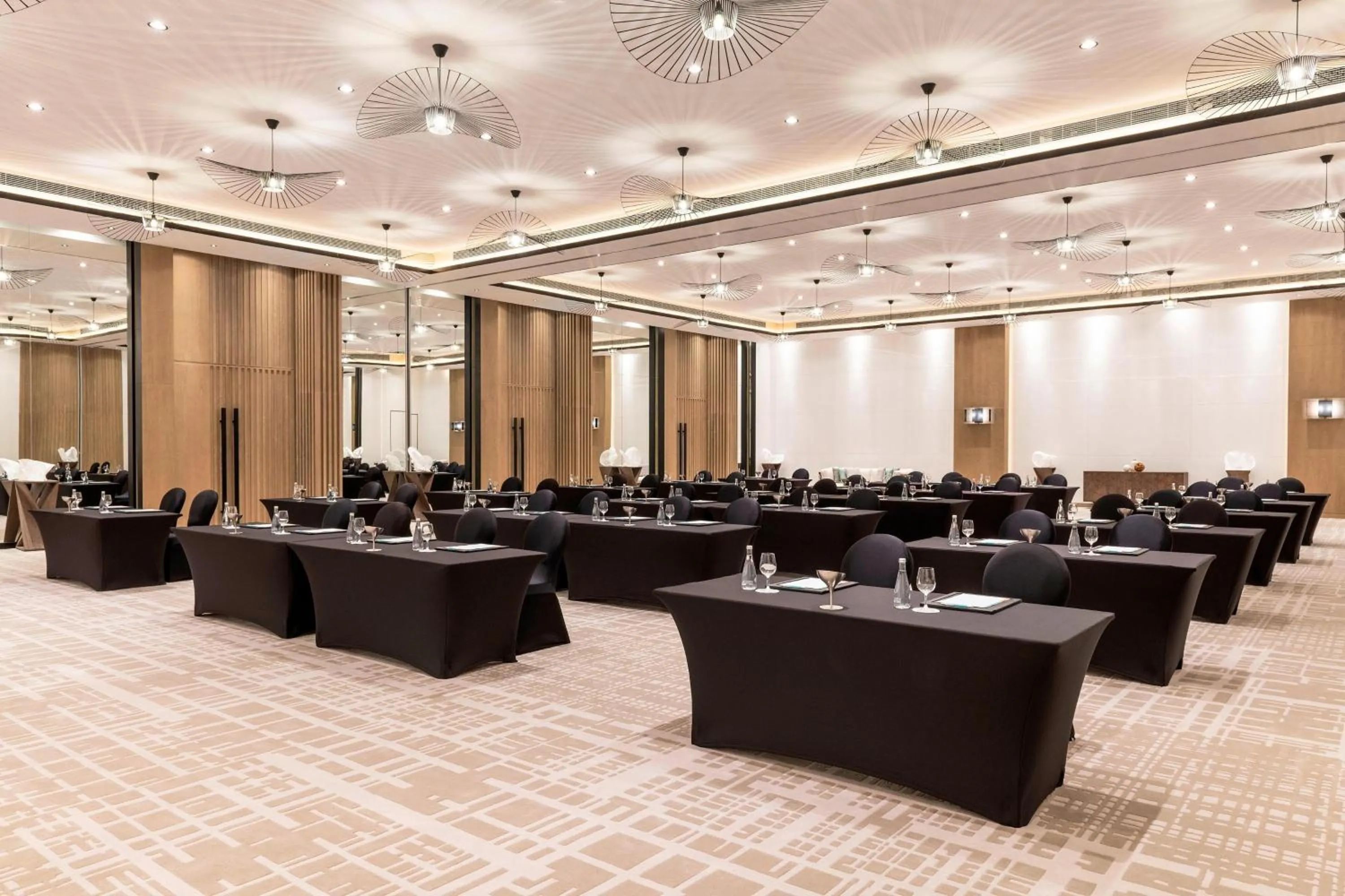 Meeting/conference room in Le Royal Meridien Beach Resort & Spa Dubai