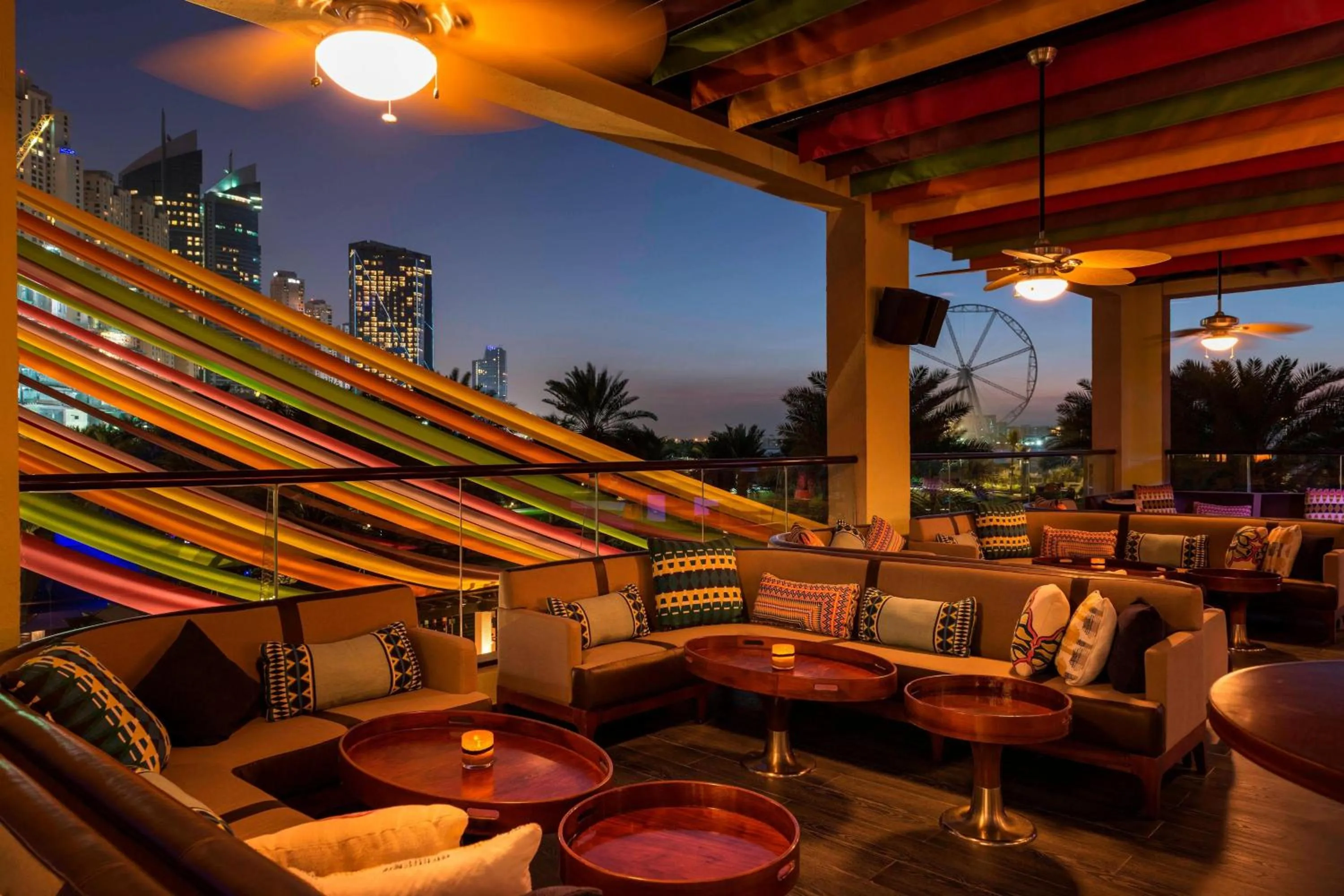 Lounge or bar in Le Royal Meridien Beach Resort & Spa Dubai