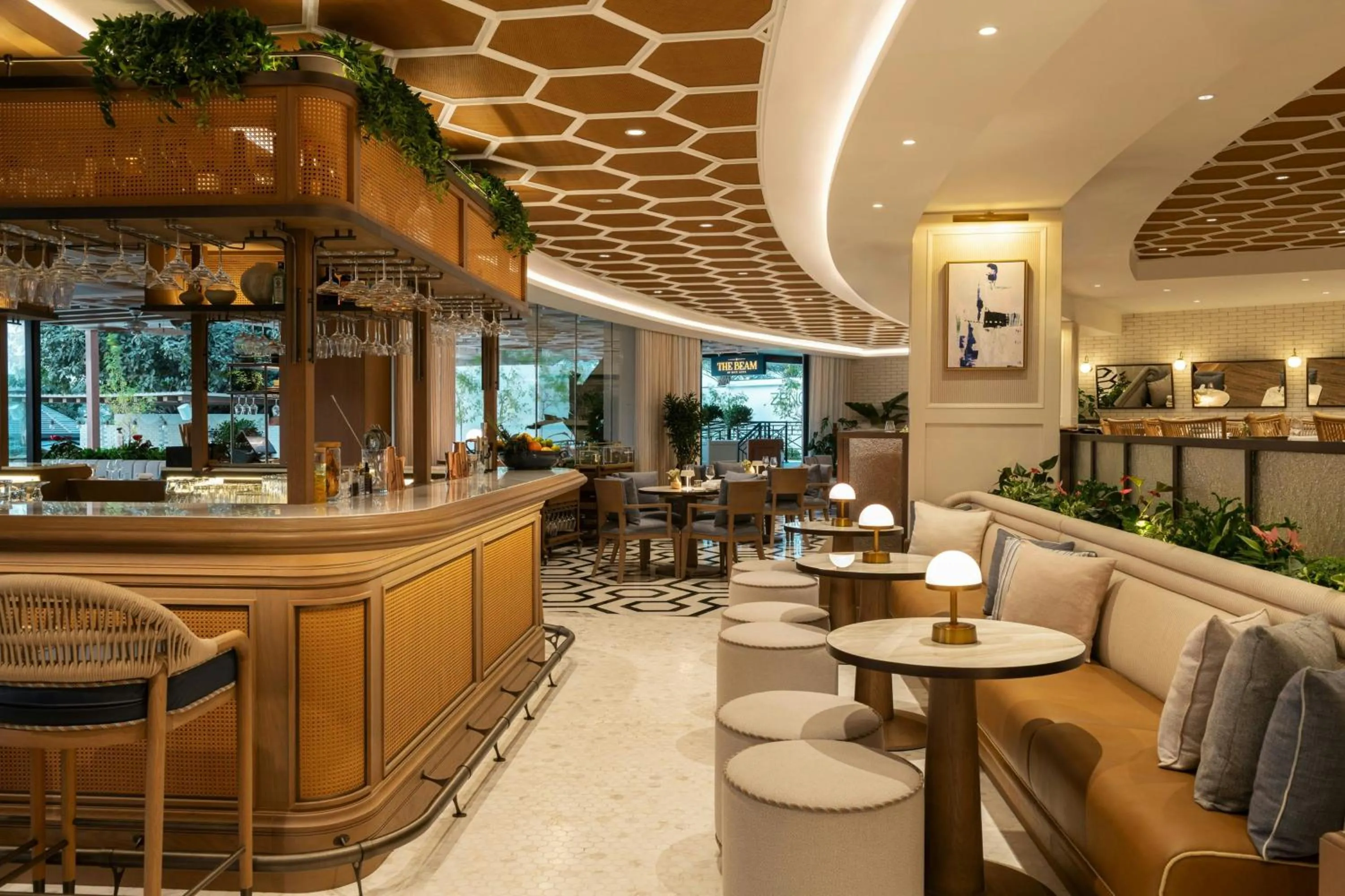 Lounge or bar in Le Royal Meridien Beach Resort & Spa Dubai
