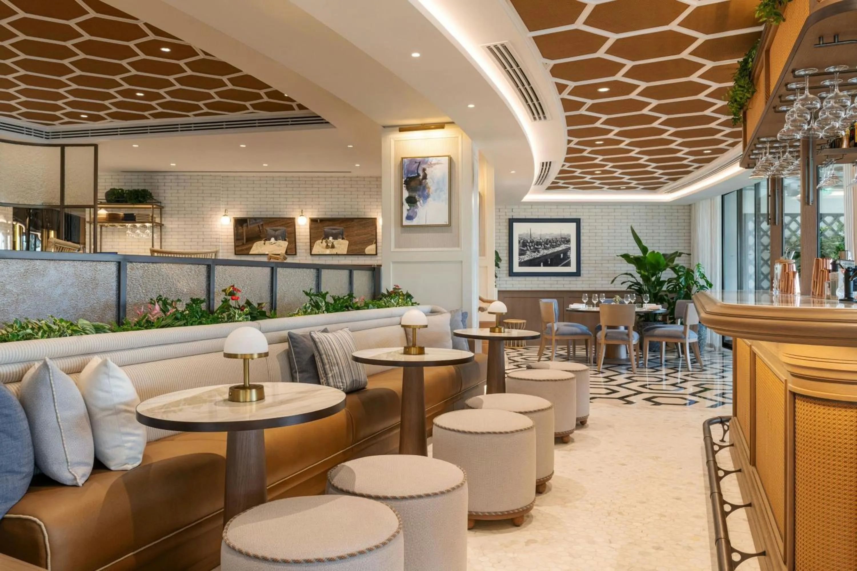 Lounge or bar in Le Royal Meridien Beach Resort & Spa Dubai