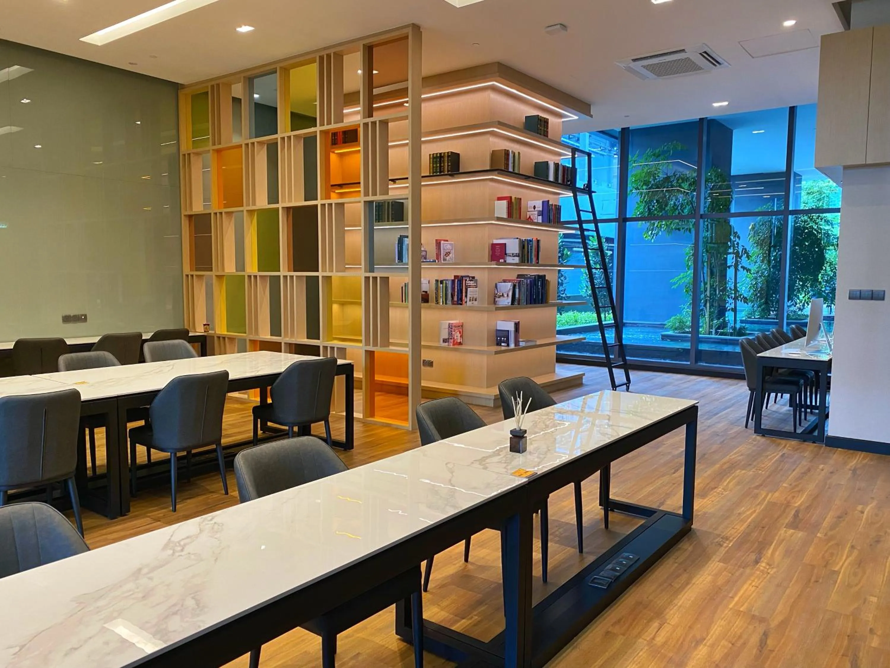 Library in Star at KLCC