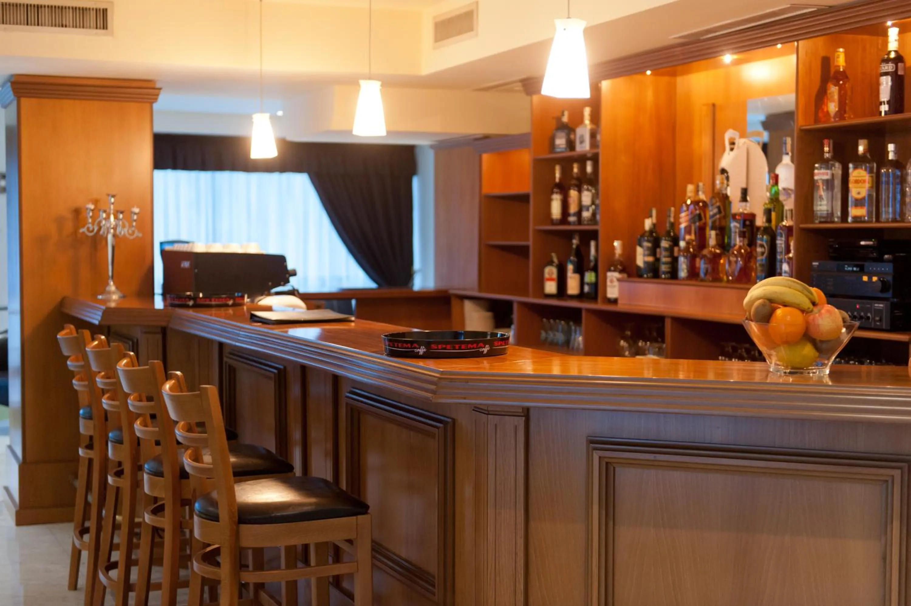 Restaurant/places to eat in Hotel Astrea