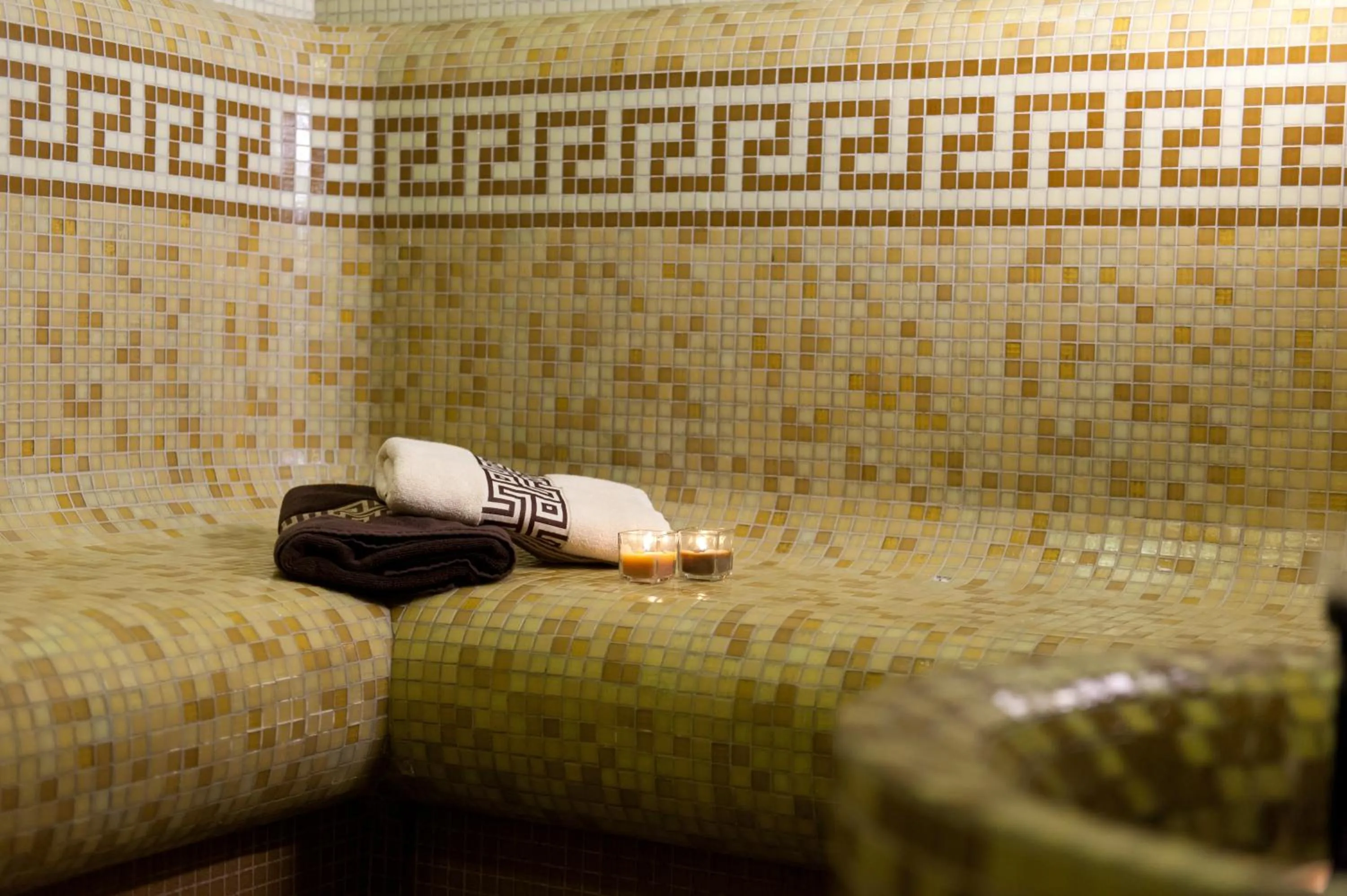 Spa and wellness centre/facilities, Bed in Hotel Astrea
