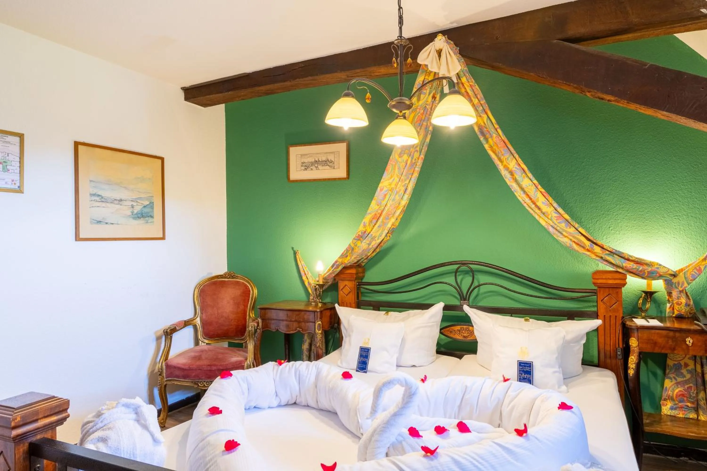 Bed in Hotel Burg Trendelburg