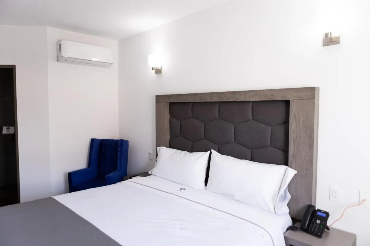 Bed in Hotel Bugari Aeropuerto Guadalajara