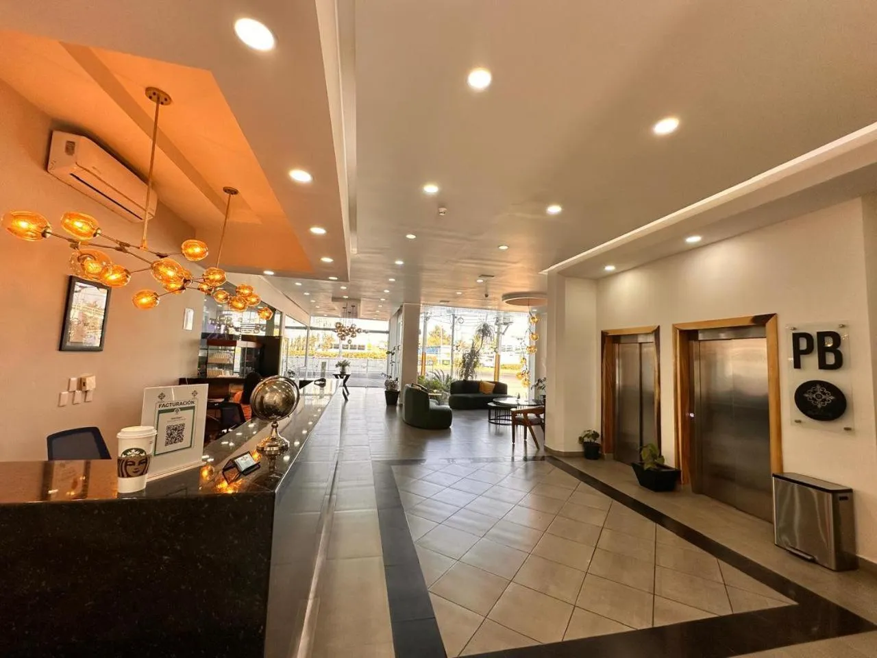 Hotel Bugari Aeropuerto Guadalajara