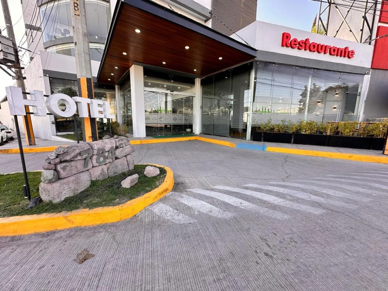 Hotel Bugari Aeropuerto Guadalajara