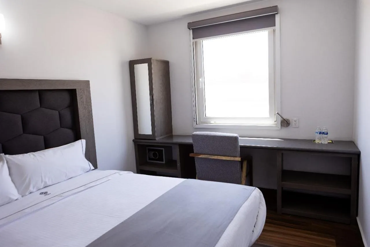 Bed in Hotel Bugari Aeropuerto Guadalajara