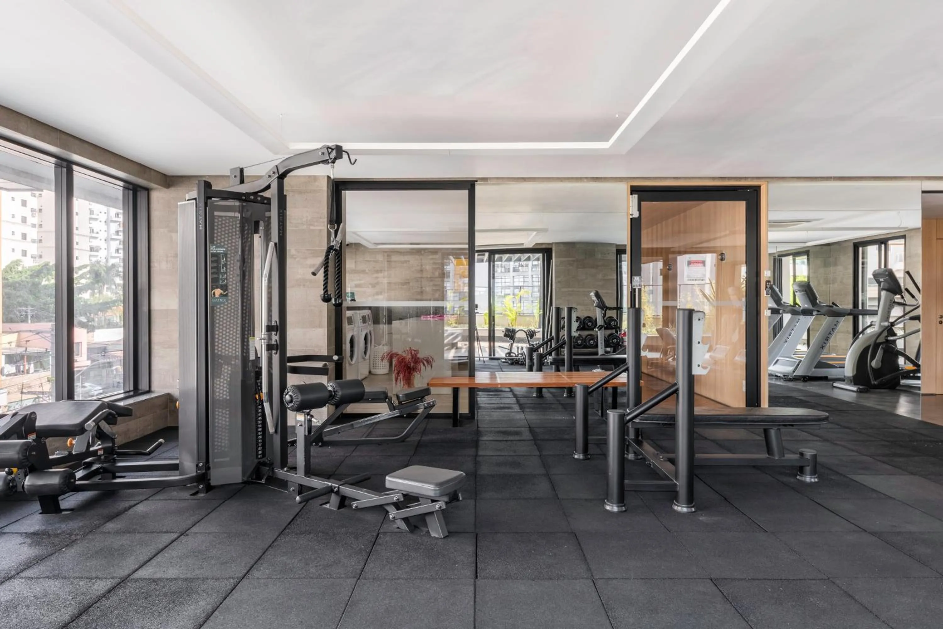 Day in Charlie NUN Itaim