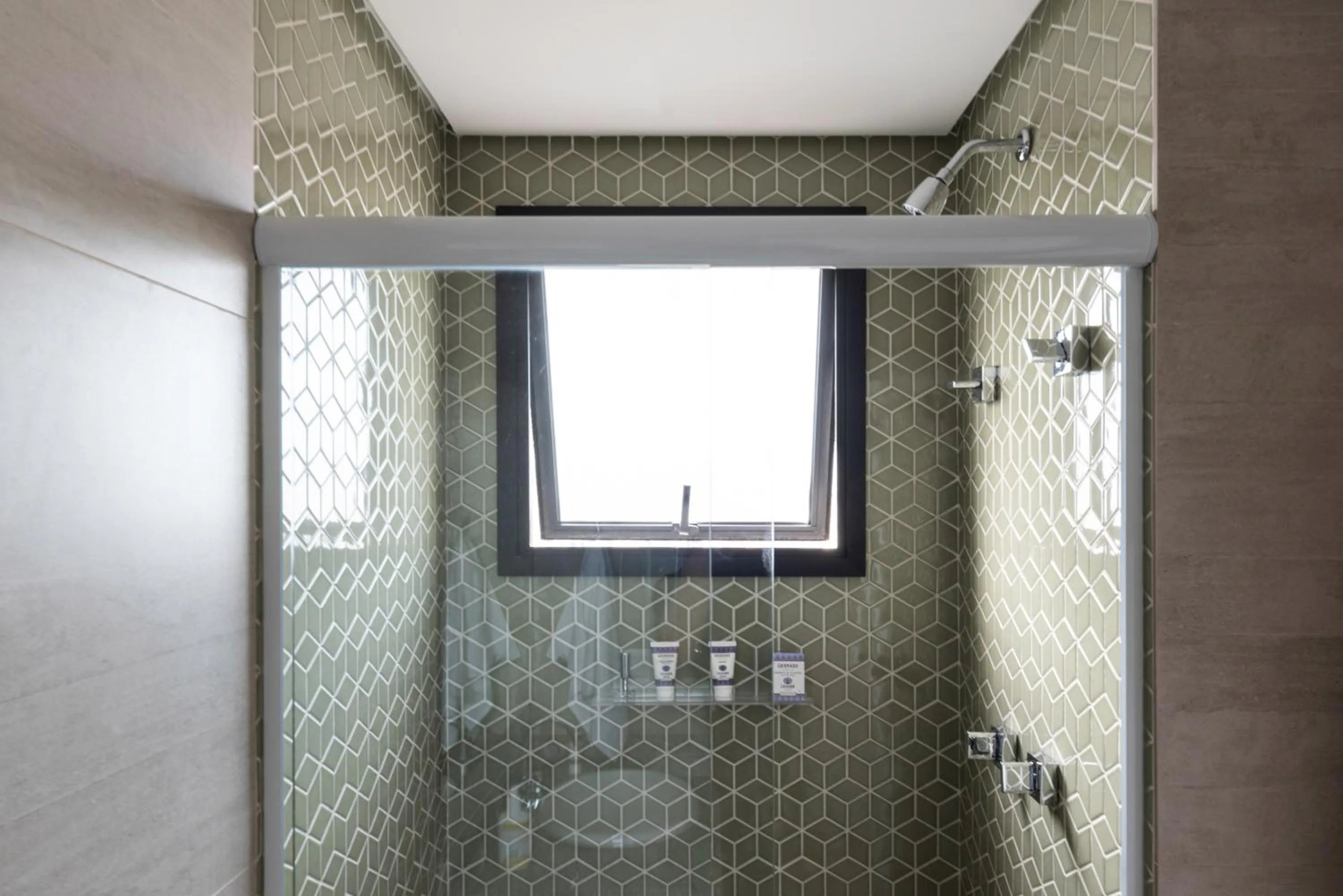 Shower in Charlie NUN Itaim