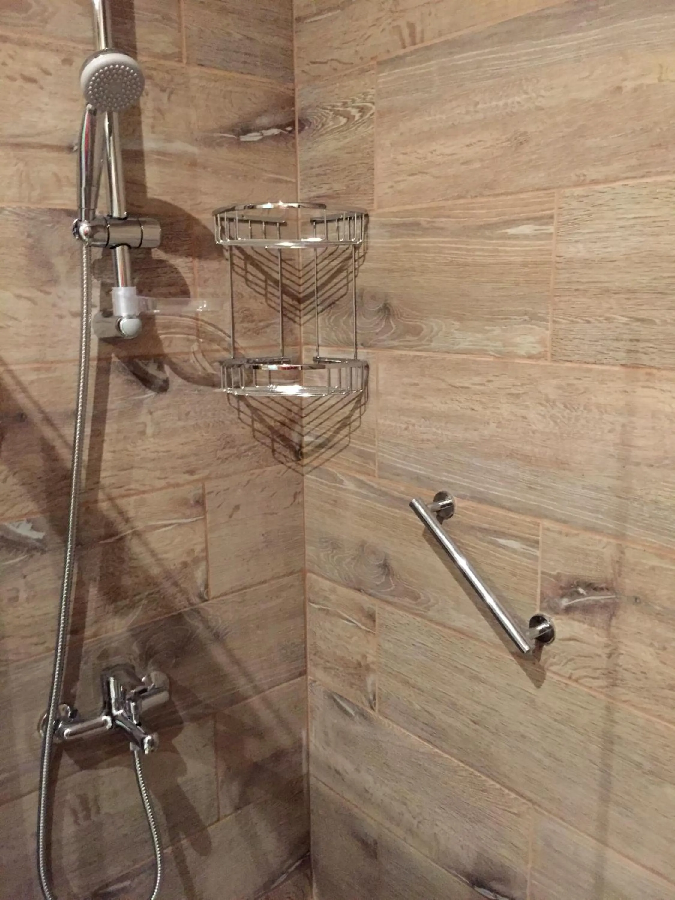 Bathroom in Oasis Apartments