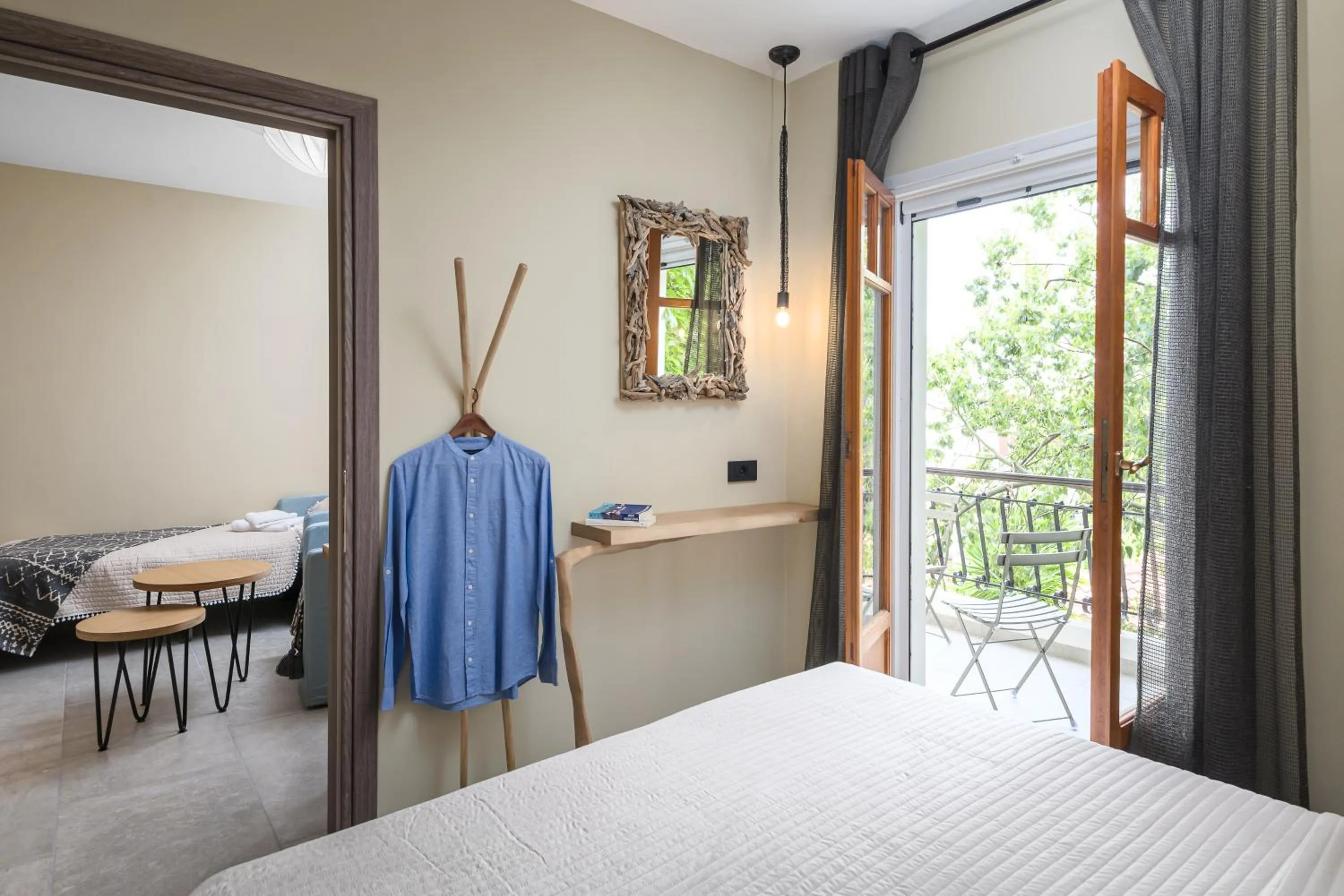 Bed in Oasis Apartments