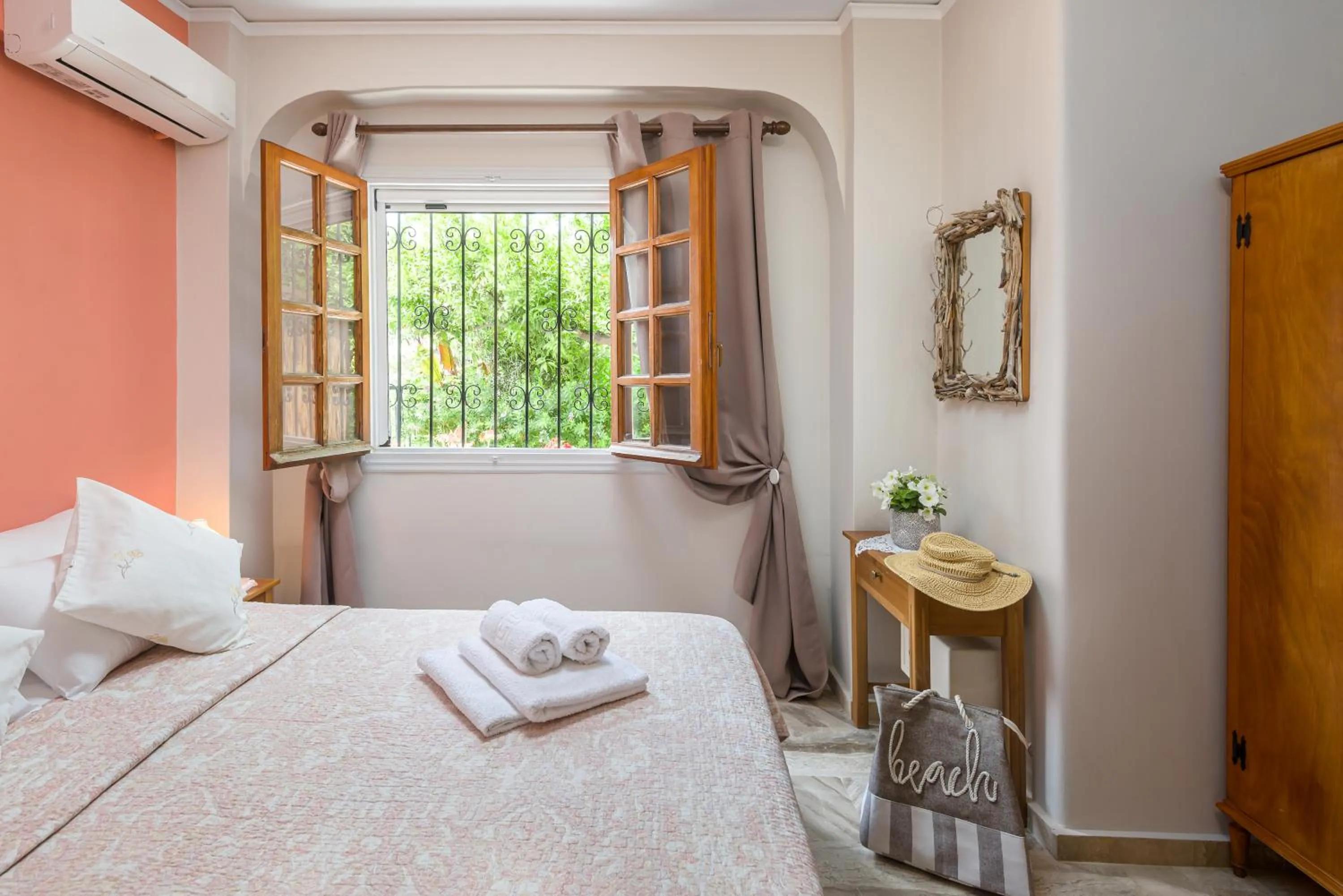 Bed in Oasis Apartments