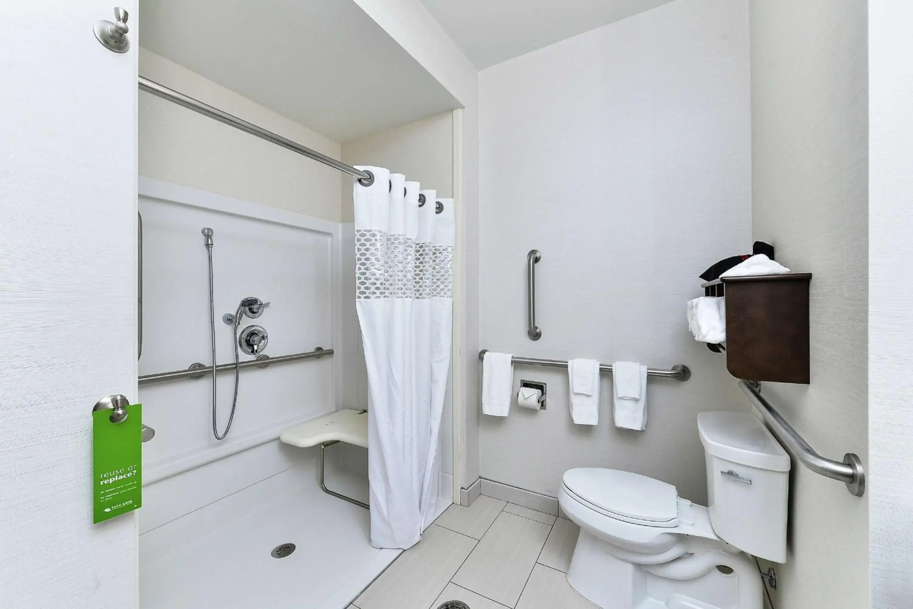 Bathroom in Hampton Inn Middletown Bathroom in Hampton Inn Middletown