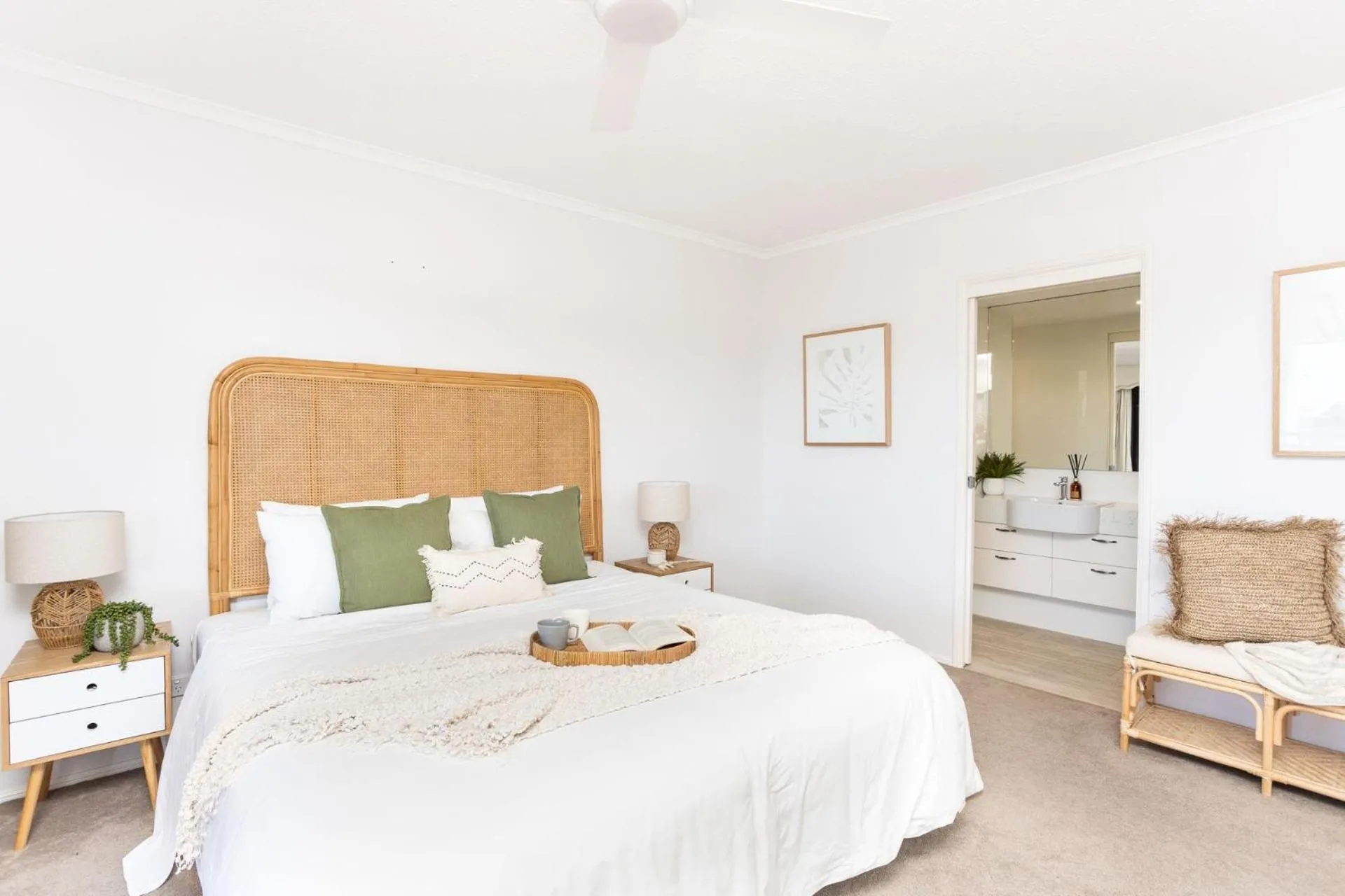 Bed in Kingscliff Paradise with Ocean Views