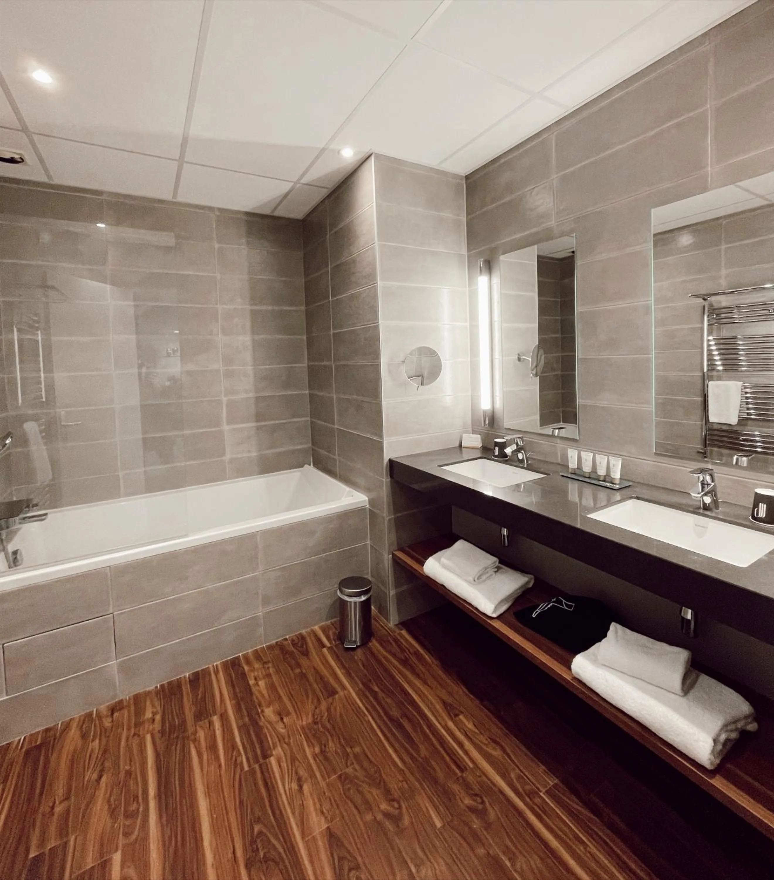 Bathroom in Le Forges Hotel