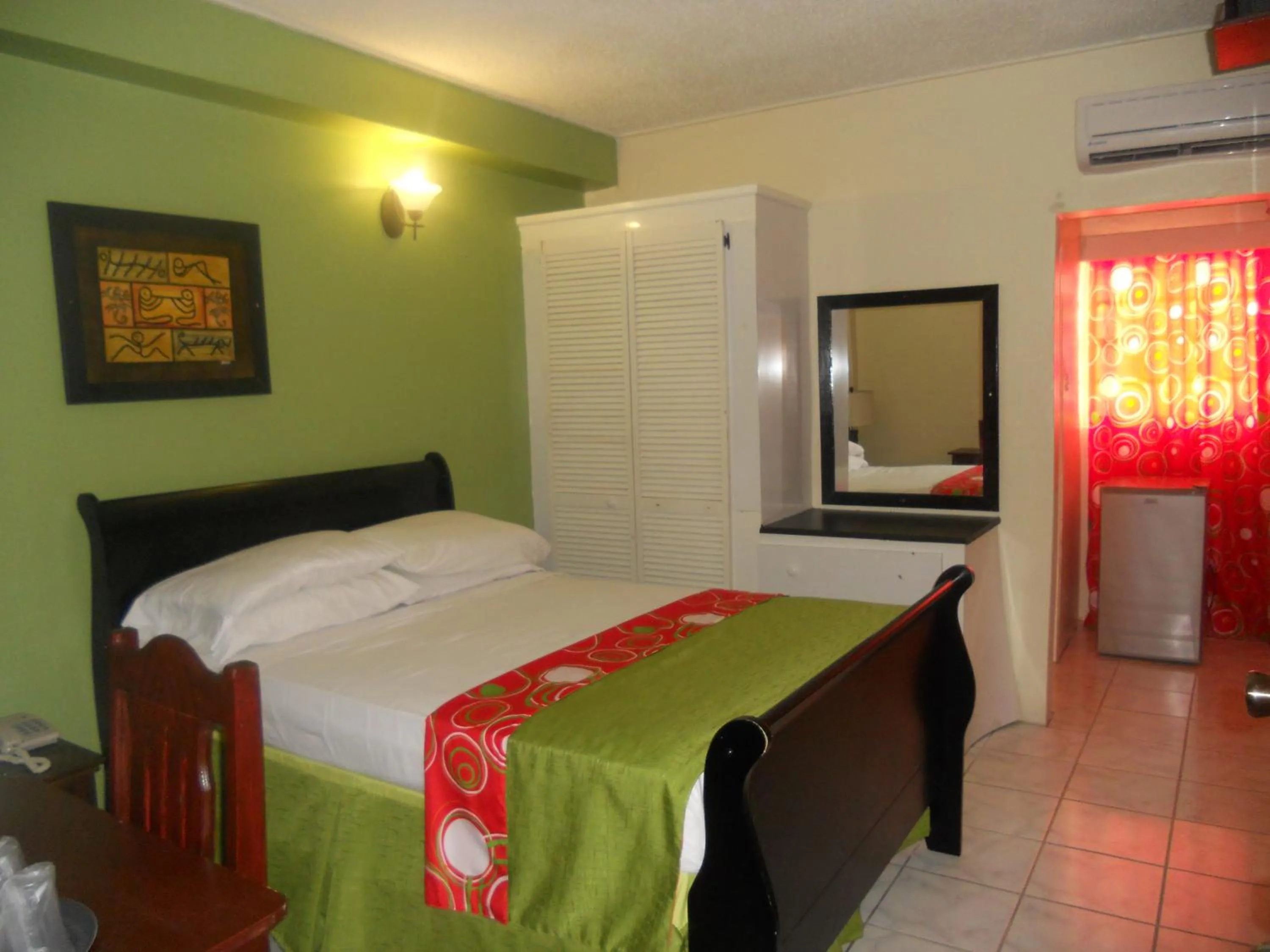 Bed in Seaview Inn