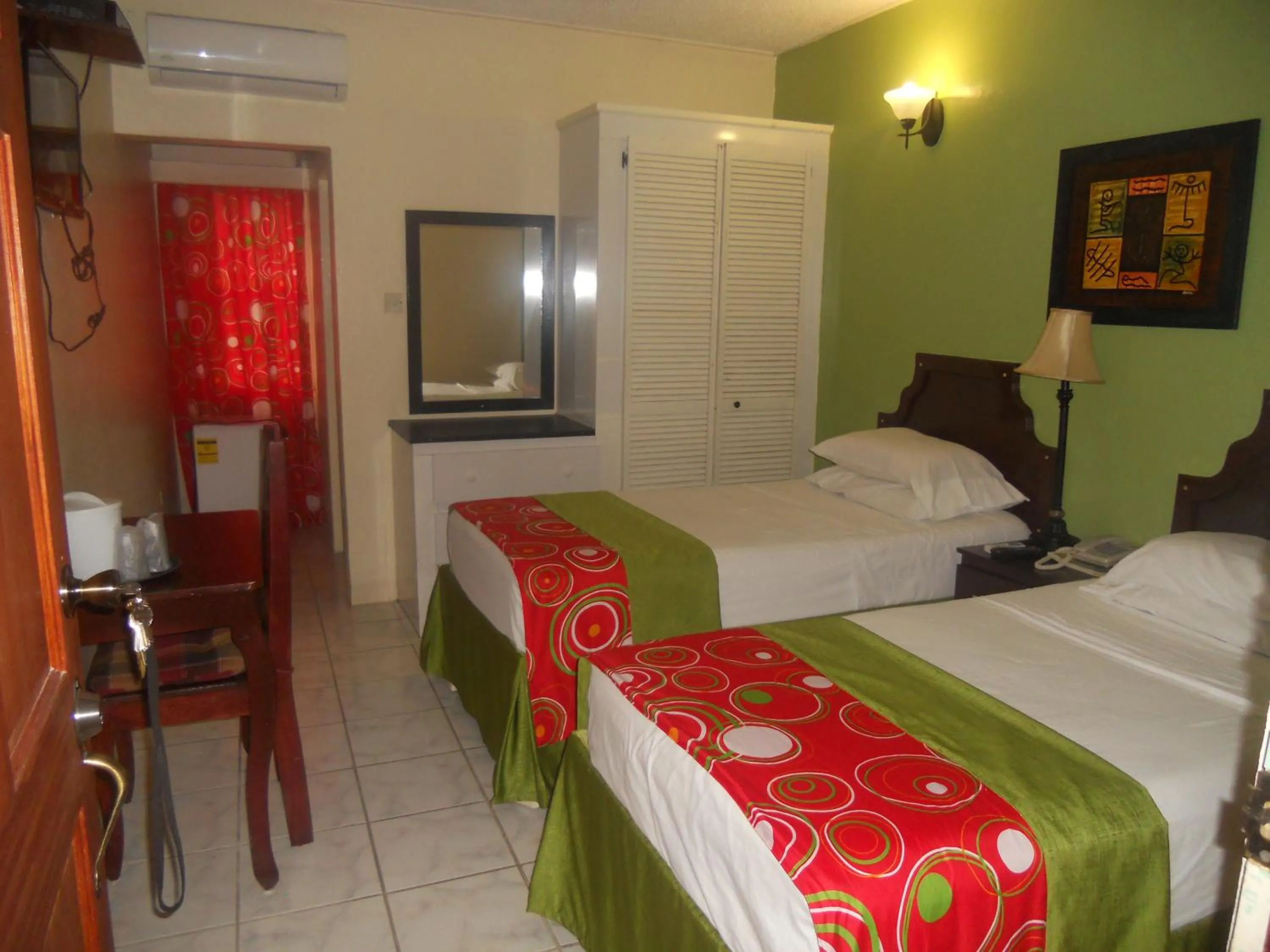 Bed in Seaview Inn