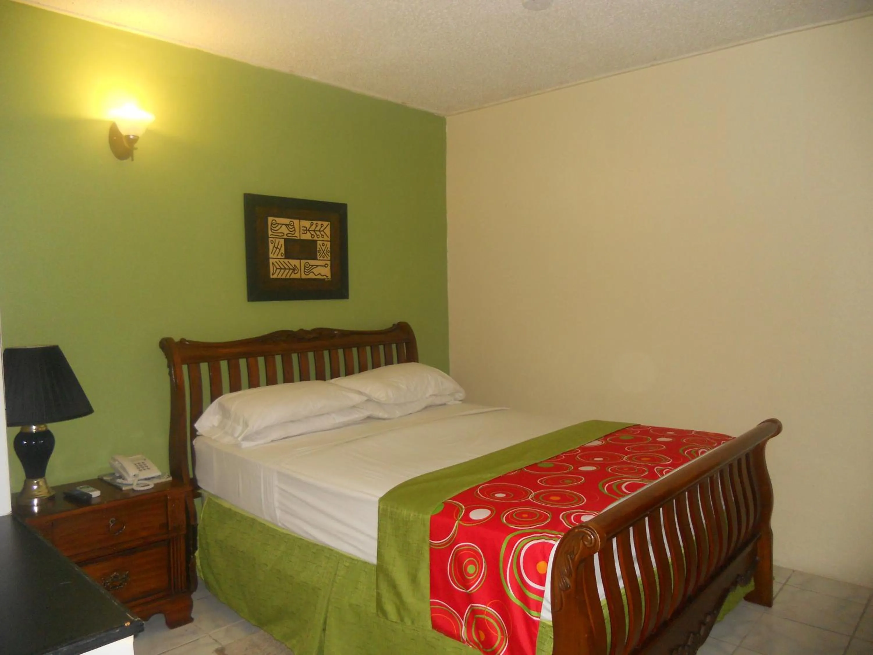 Bed in Seaview Inn