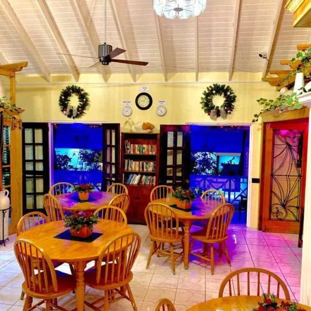 Dining area in Seaview Inn