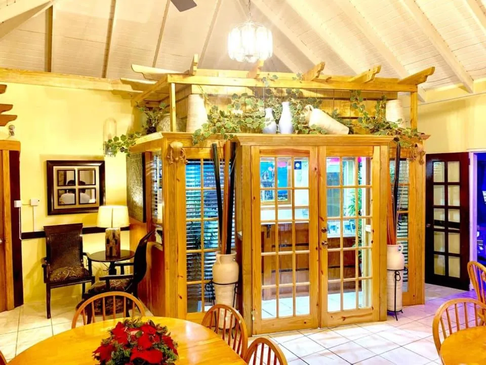 Property building in Seaview Inn