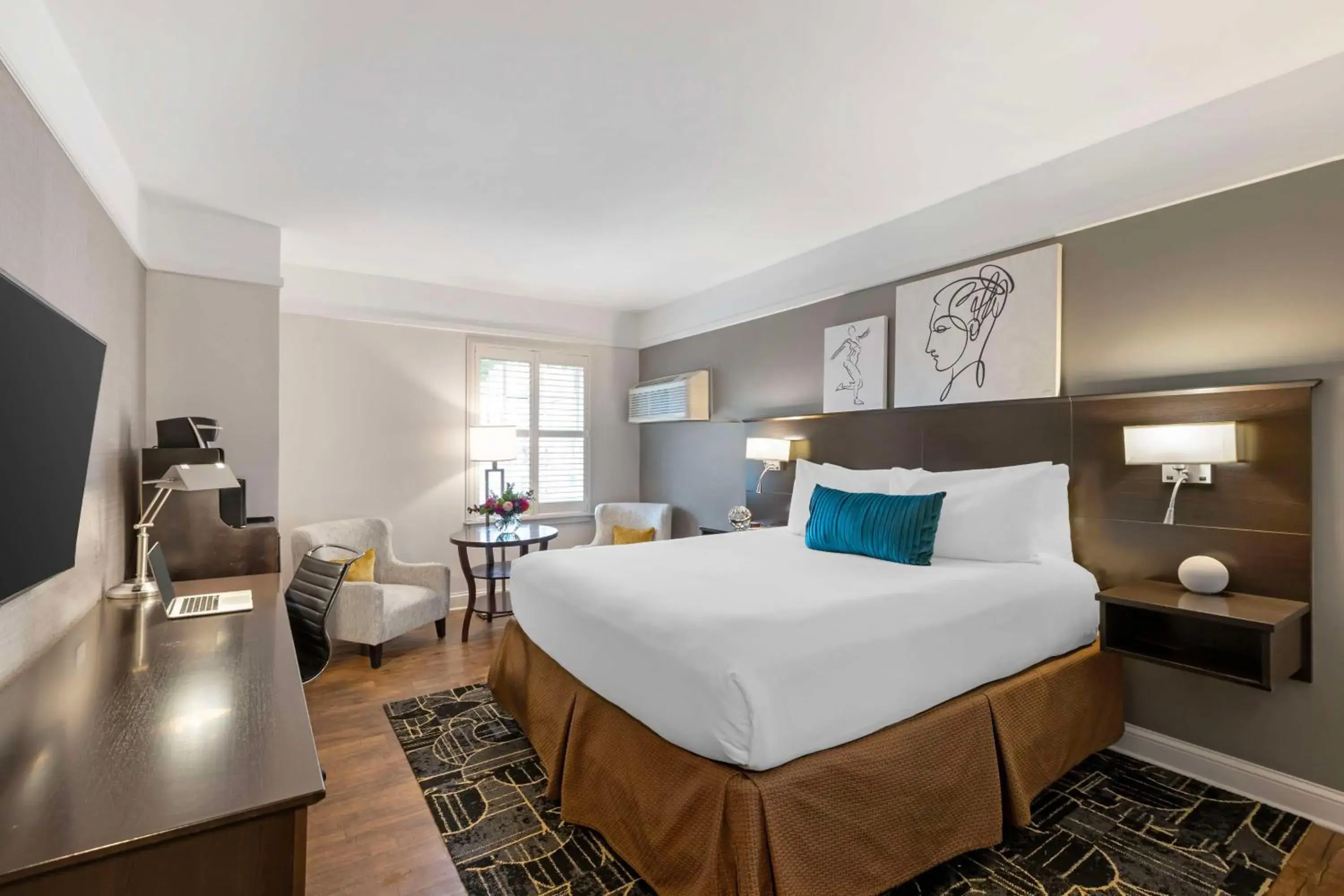 Bedroom, Bed in Best Western Plus Hawthorne Terrace Hotel Bedroom, Bed in Best Western Plus Hawthorne Terrace Hotel