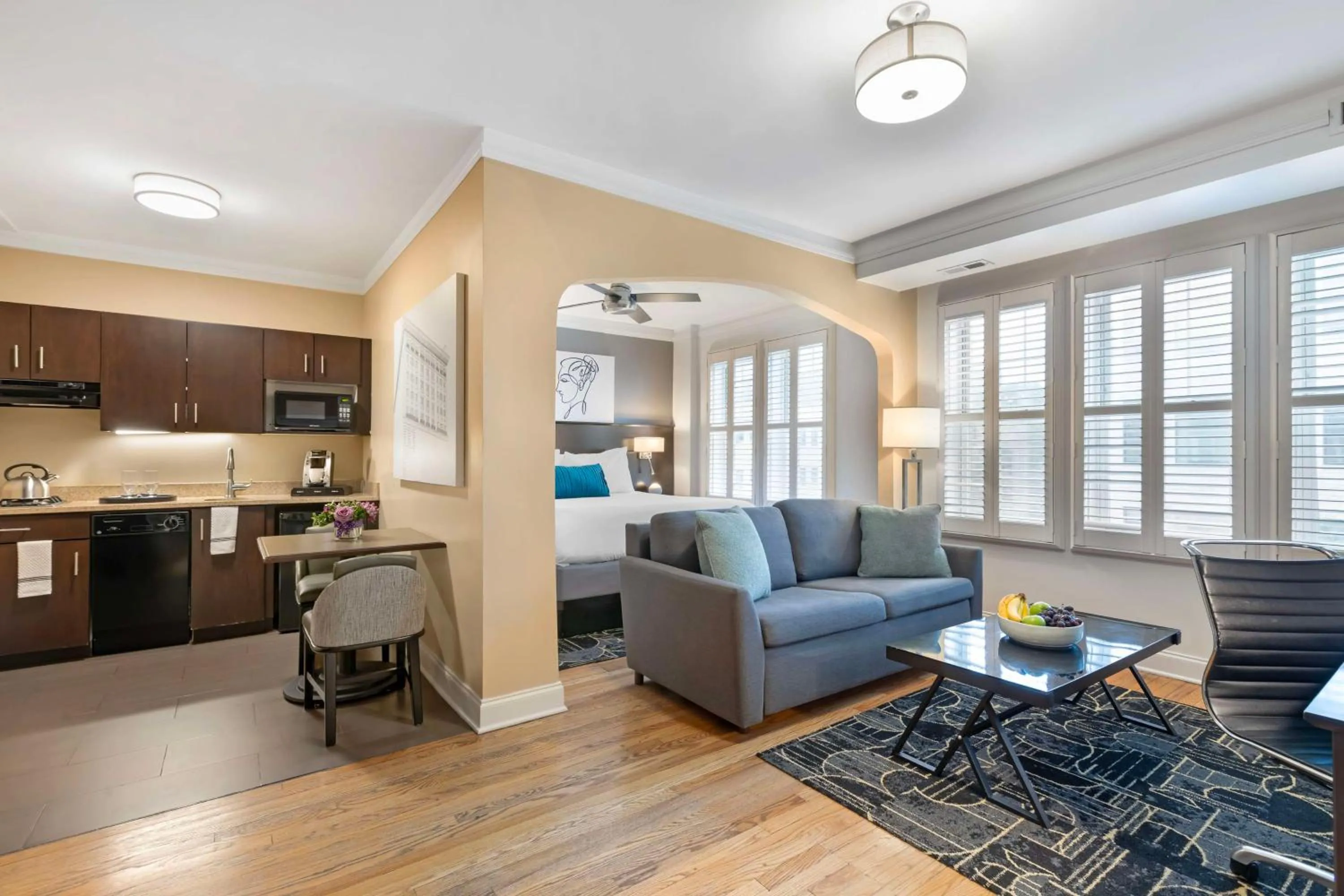 Photo of the whole room in Best Western Plus Hawthorne Terrace Hotel