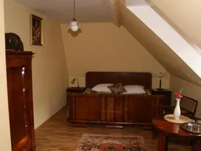 Double Room in Dworek Karpińskich Double Room in Dworek Karpińskich