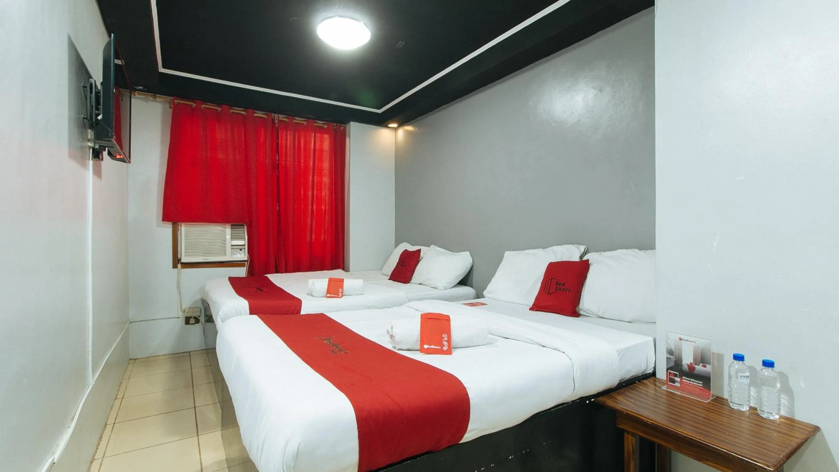 Bedroom, Bed in RedDoorz @ Good 101 Quiricada Manila