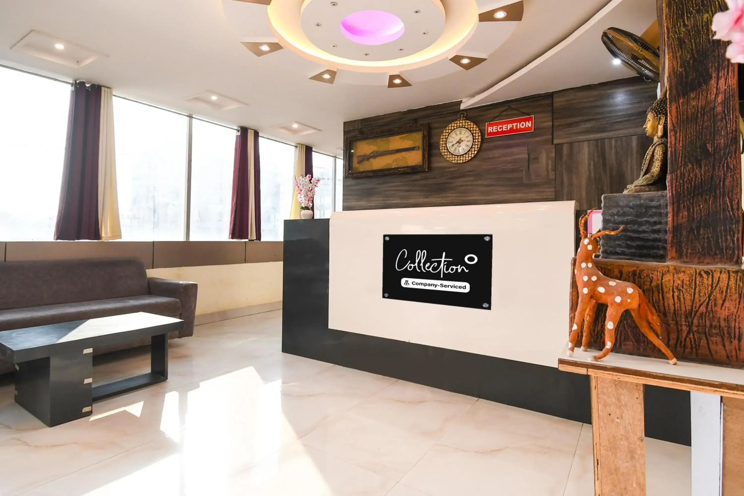 Lobby or reception in Super Collection O Hirak Road Dhanbad formerly Hirak Inn Lobby or reception in Super Collection O Hirak Road Dhanbad formerly Hirak Inn