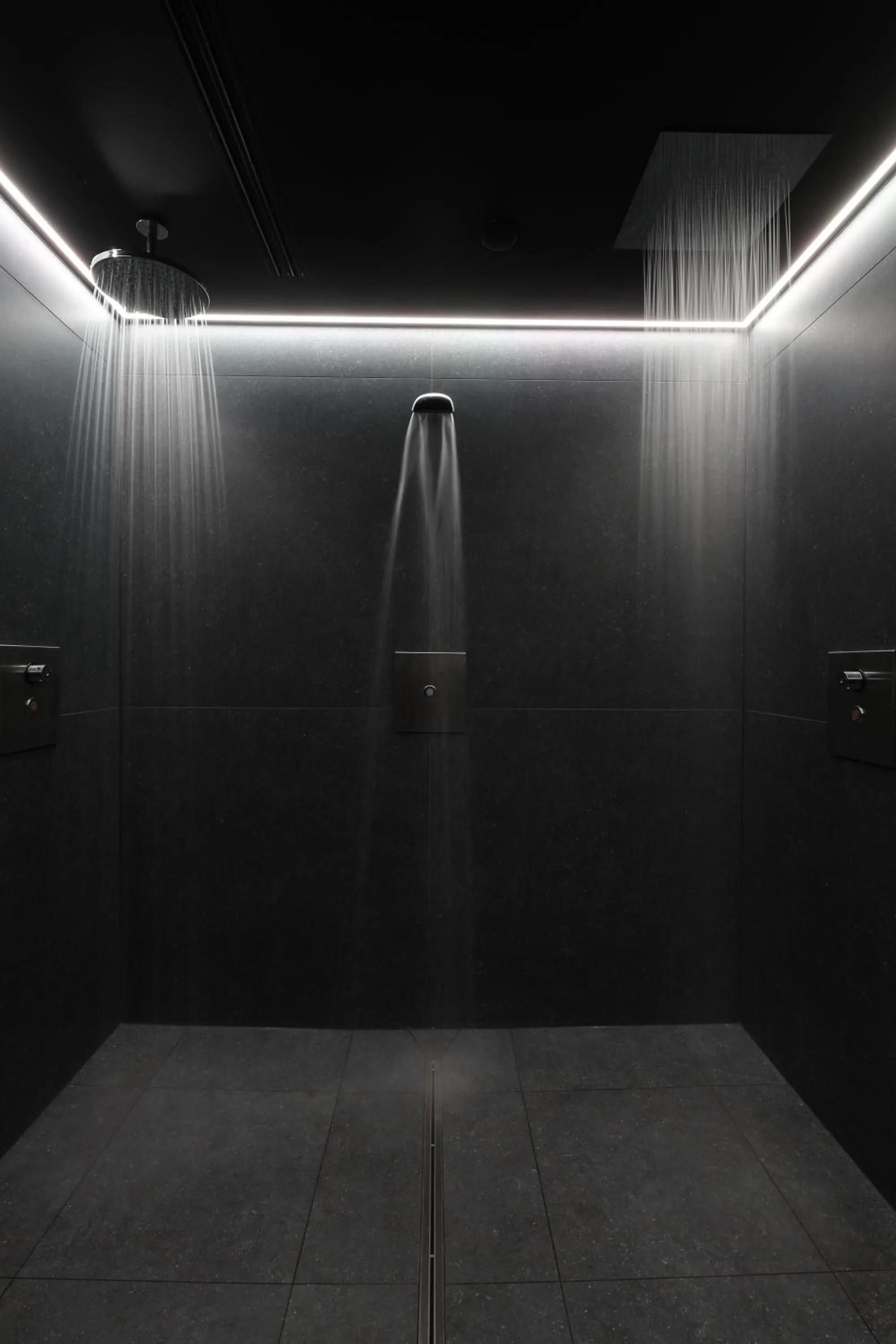 Shower in Mauritius Hotel & Therme