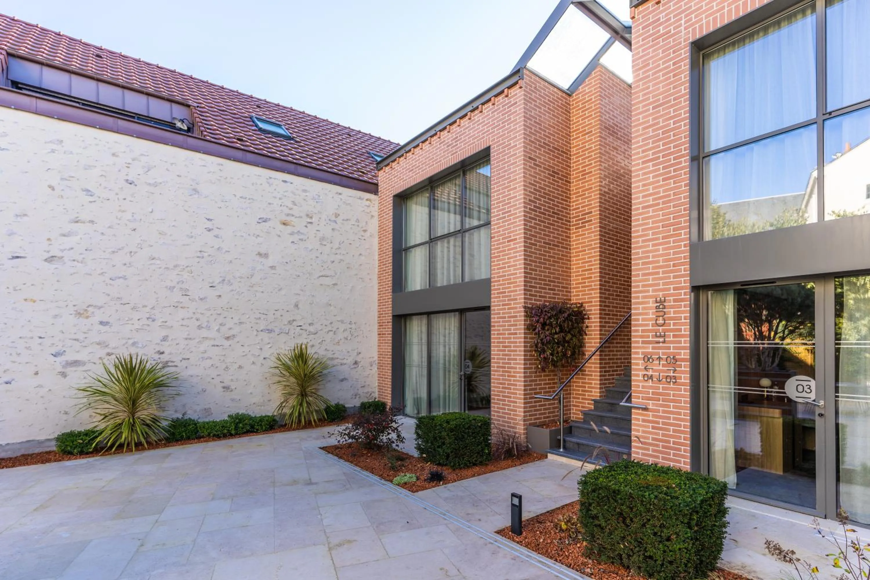 Facade/entrance in Les Trésorières