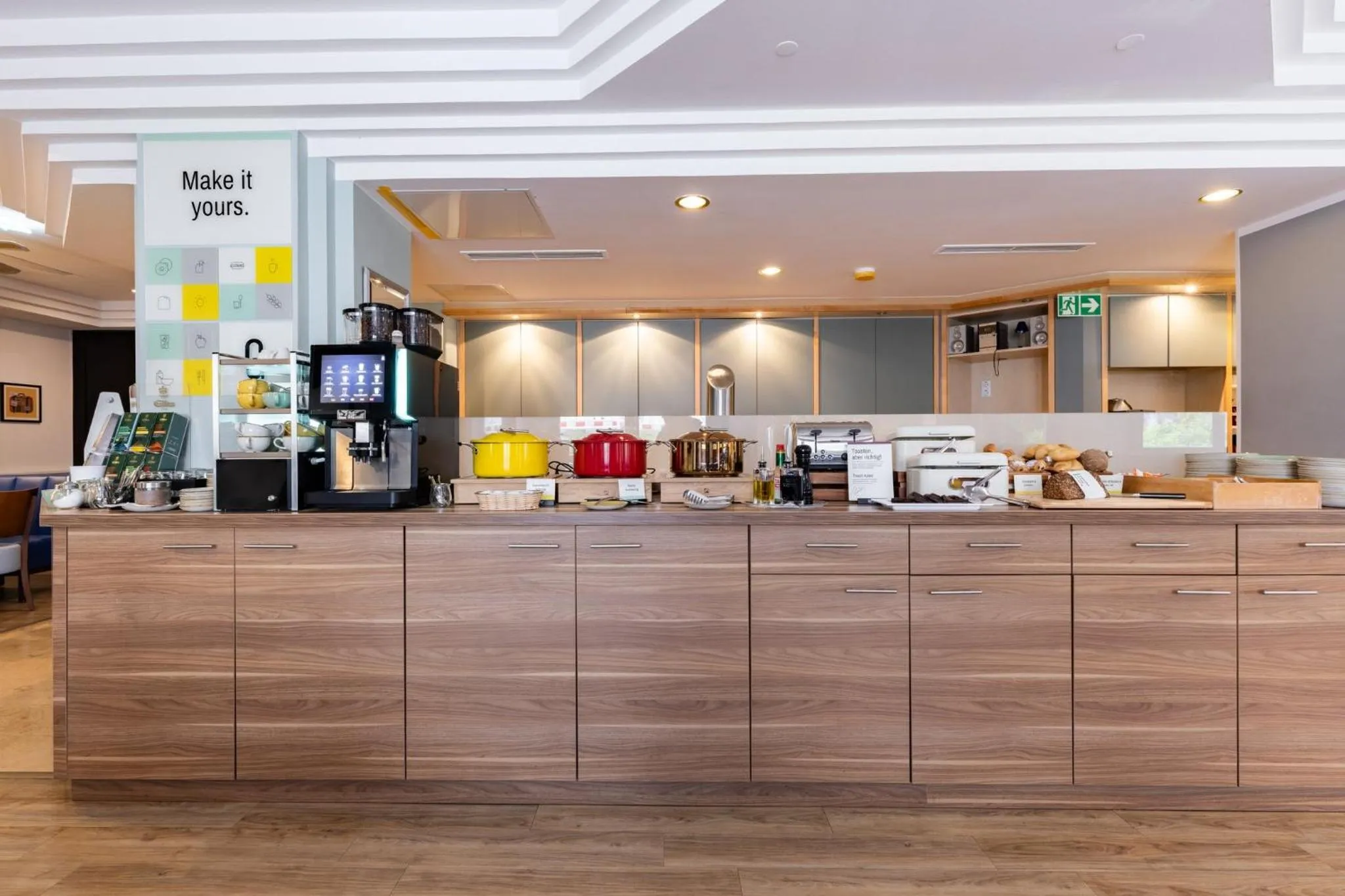 Breakfast in Garner Hotel Stuttgart City Centre by IHG