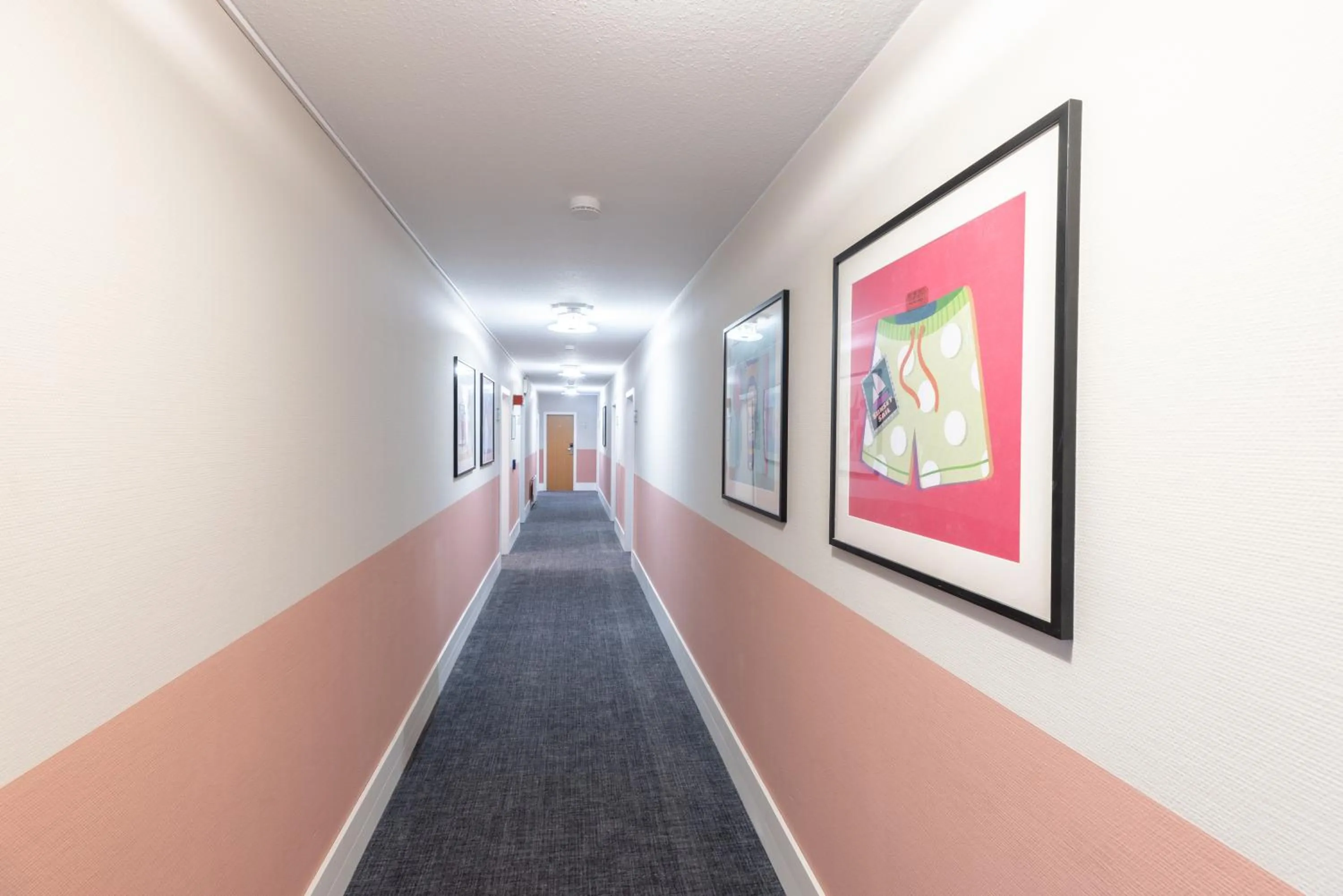 Decorative detail in Garner Hotel Stuttgart City Centre by IHG