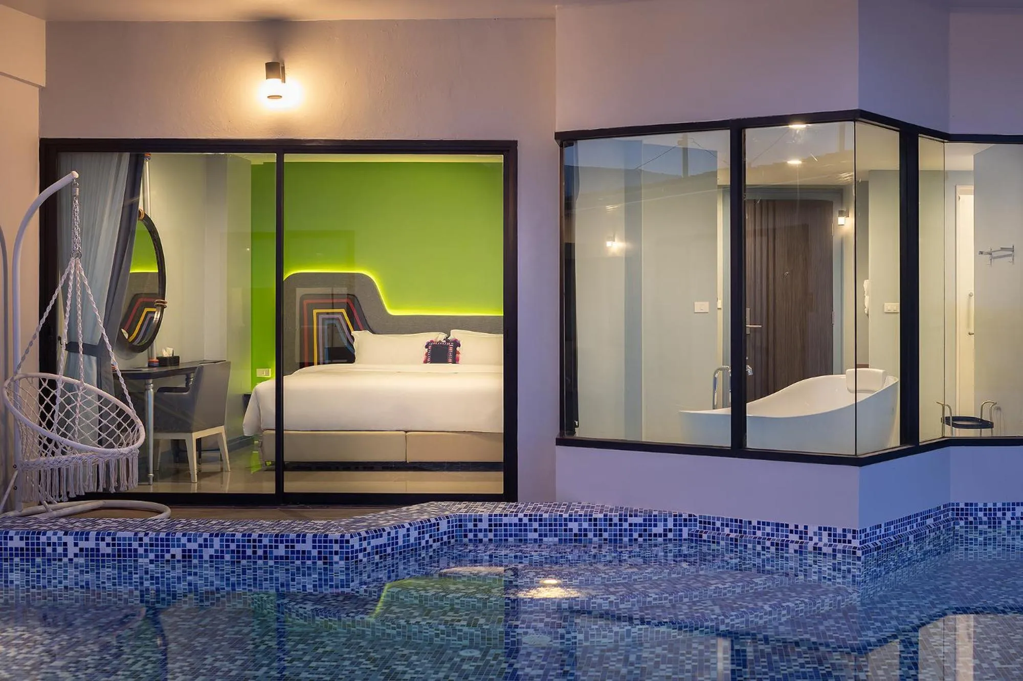 Pool view, Bed in Hotel Selene Chiang Rai