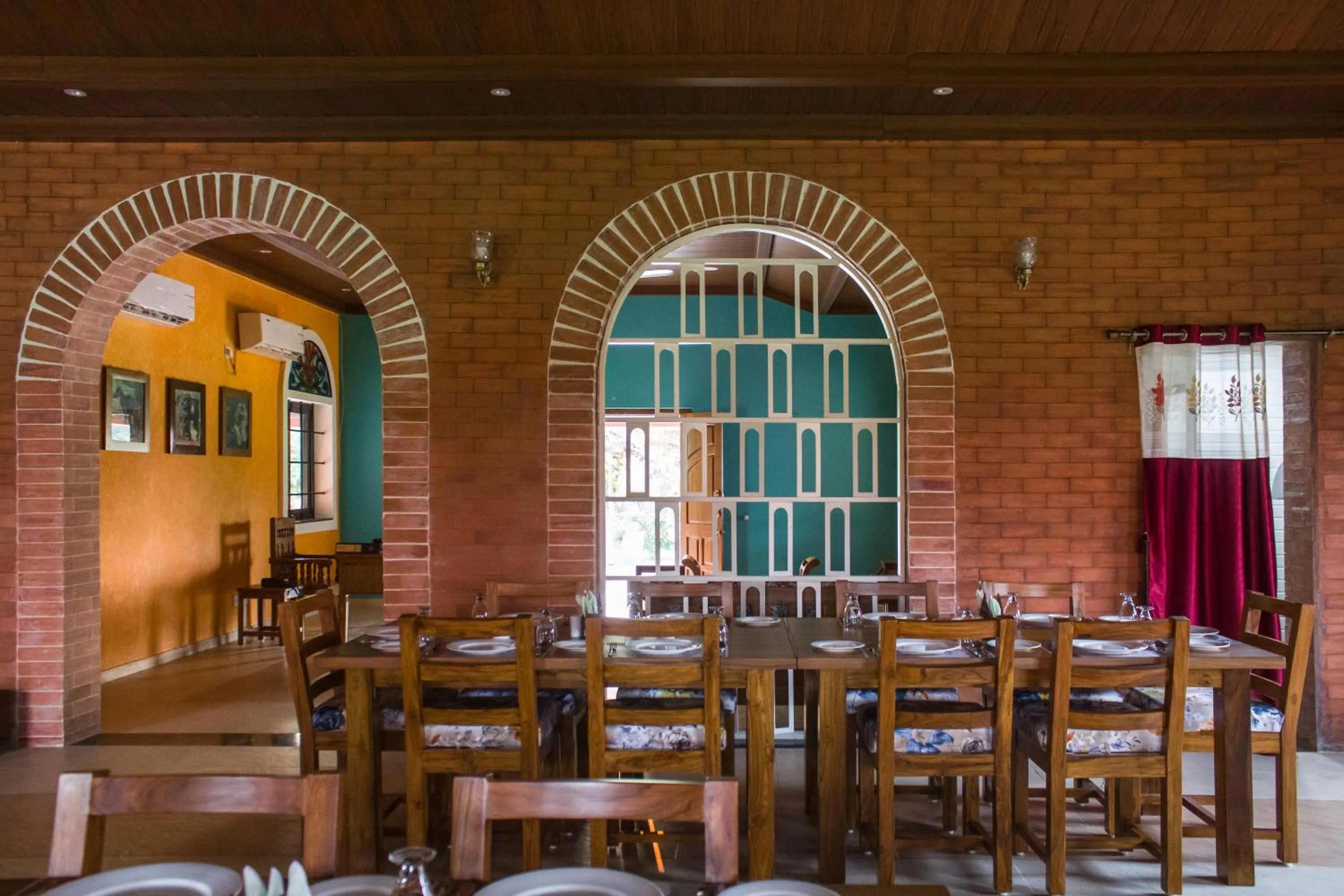 Restaurant/places to eat in Wildcat Resort Tadoba
