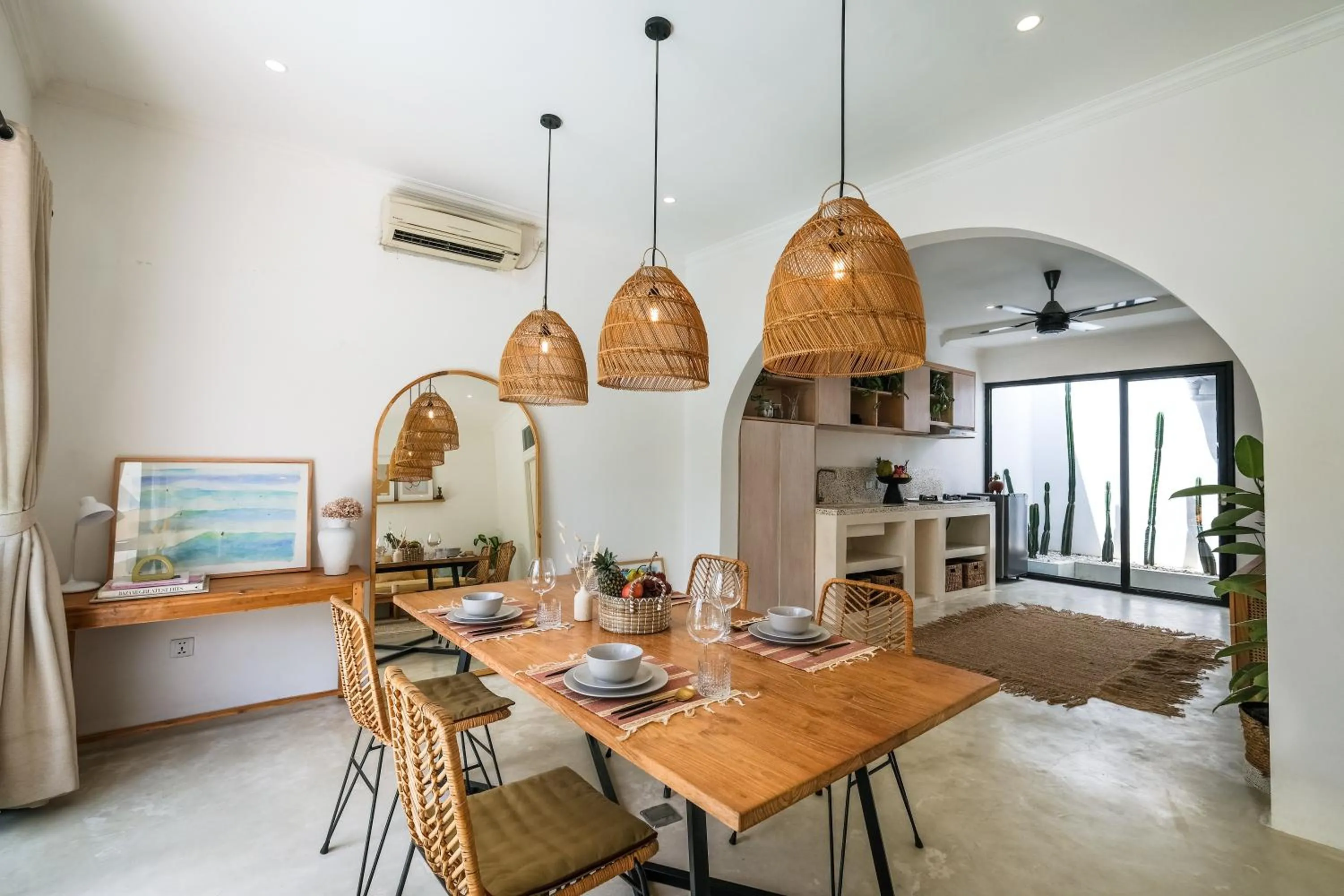 Dining area in Villa Naia Berawa