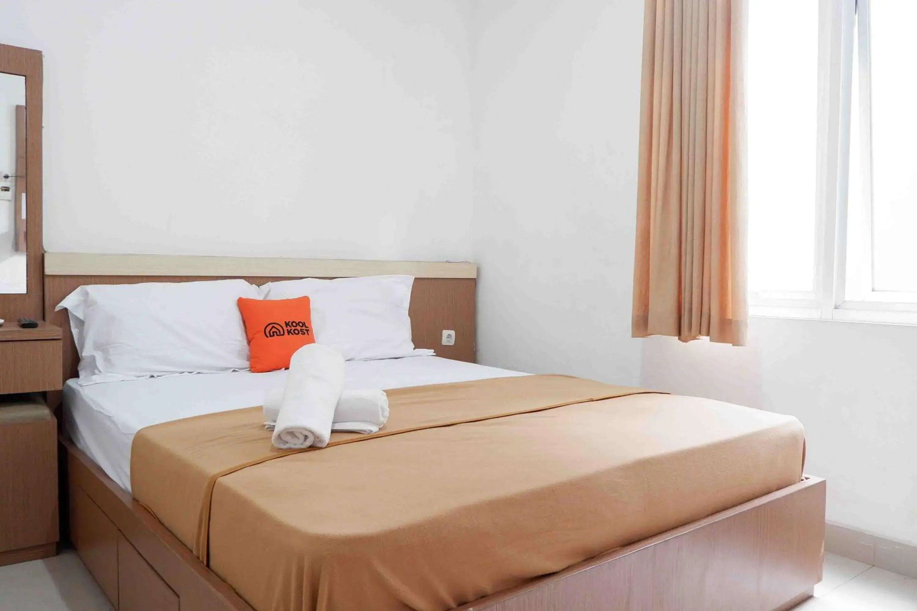 KoolKost near Sindu Kusuma Edupark 2 - Minimum Stay 30 Nights KoolKost near Sindu Kusuma Edupark 2 - Minimum Stay 30 Nights