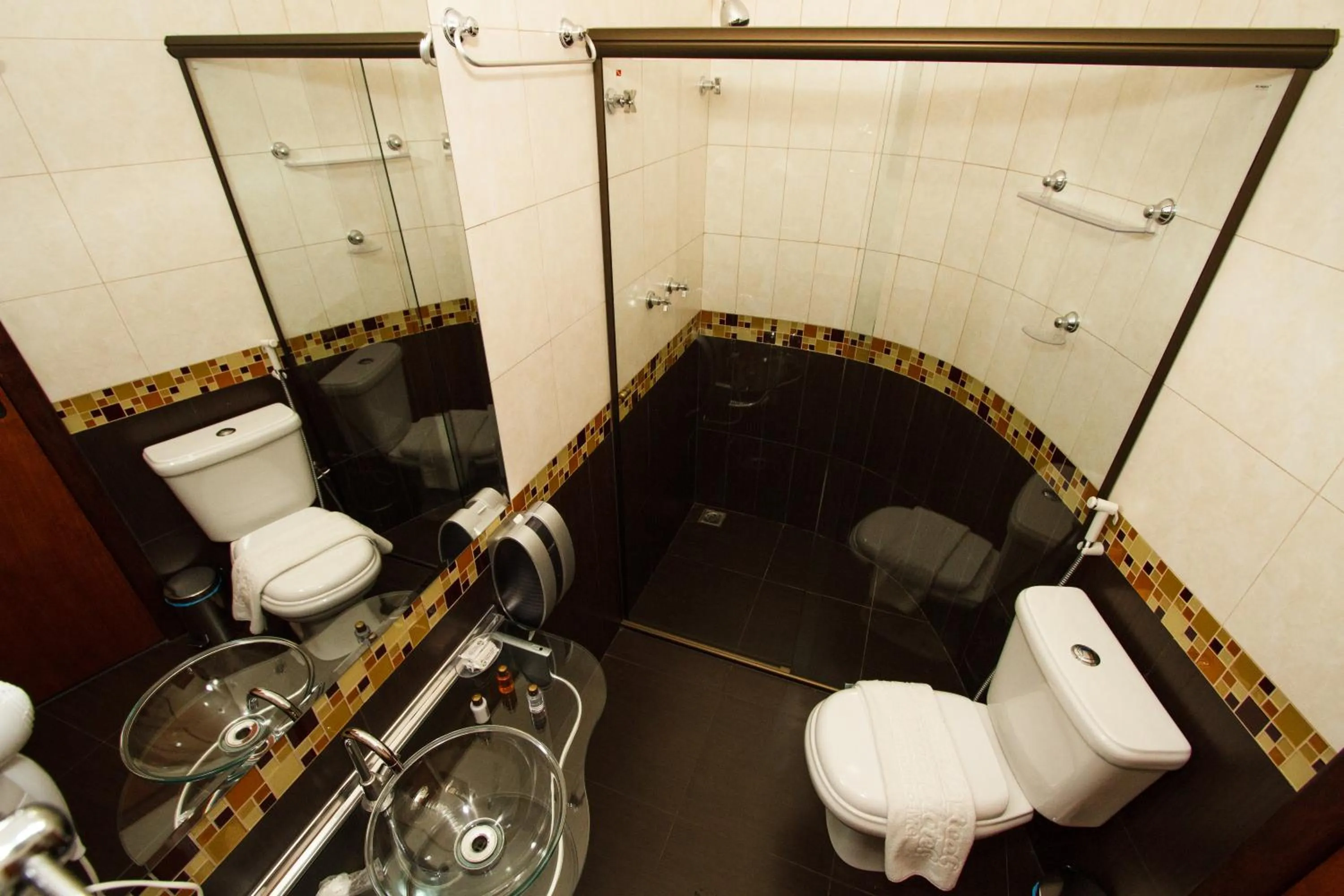 Bathroom in Estrada Real Palace Hotel