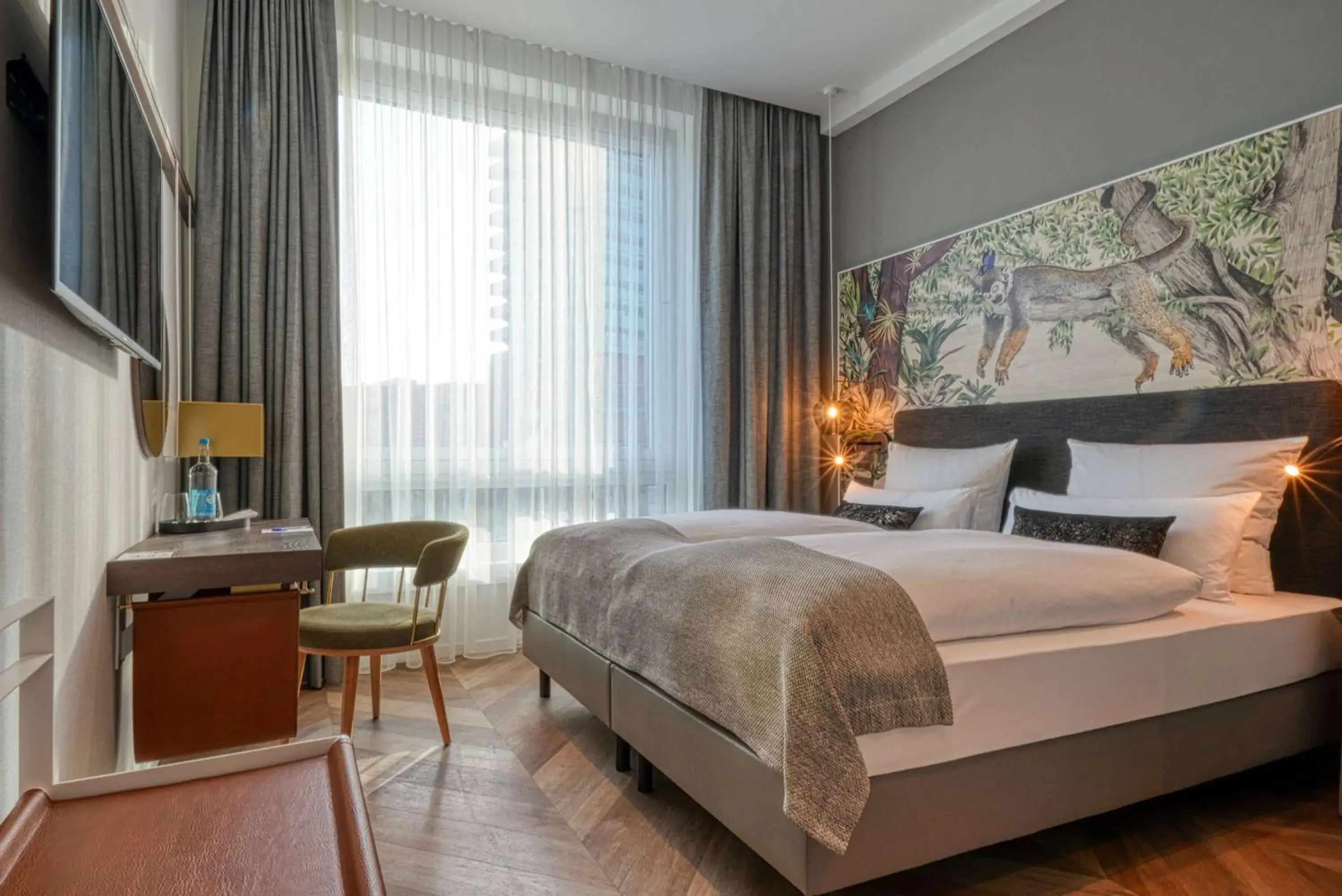 Photo of the whole room, Bed in Vienna House Easy by Wyndham Hamburg Bergedorf Photo of the whole room, Bed in Vienna House Easy by Wyndham Hamburg Bergedorf