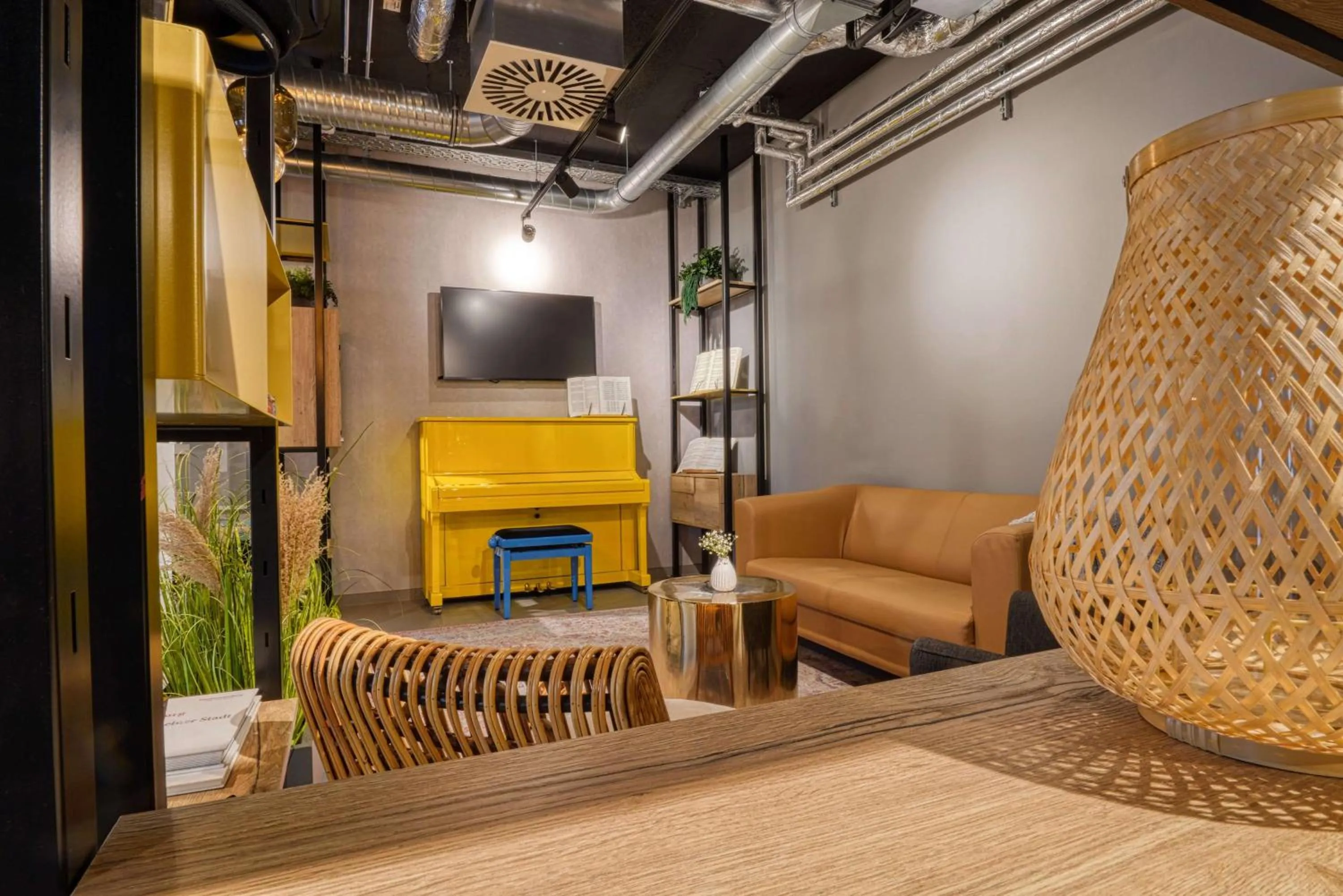 Lobby or reception in Vienna House Easy by Wyndham Hamburg Bergedorf